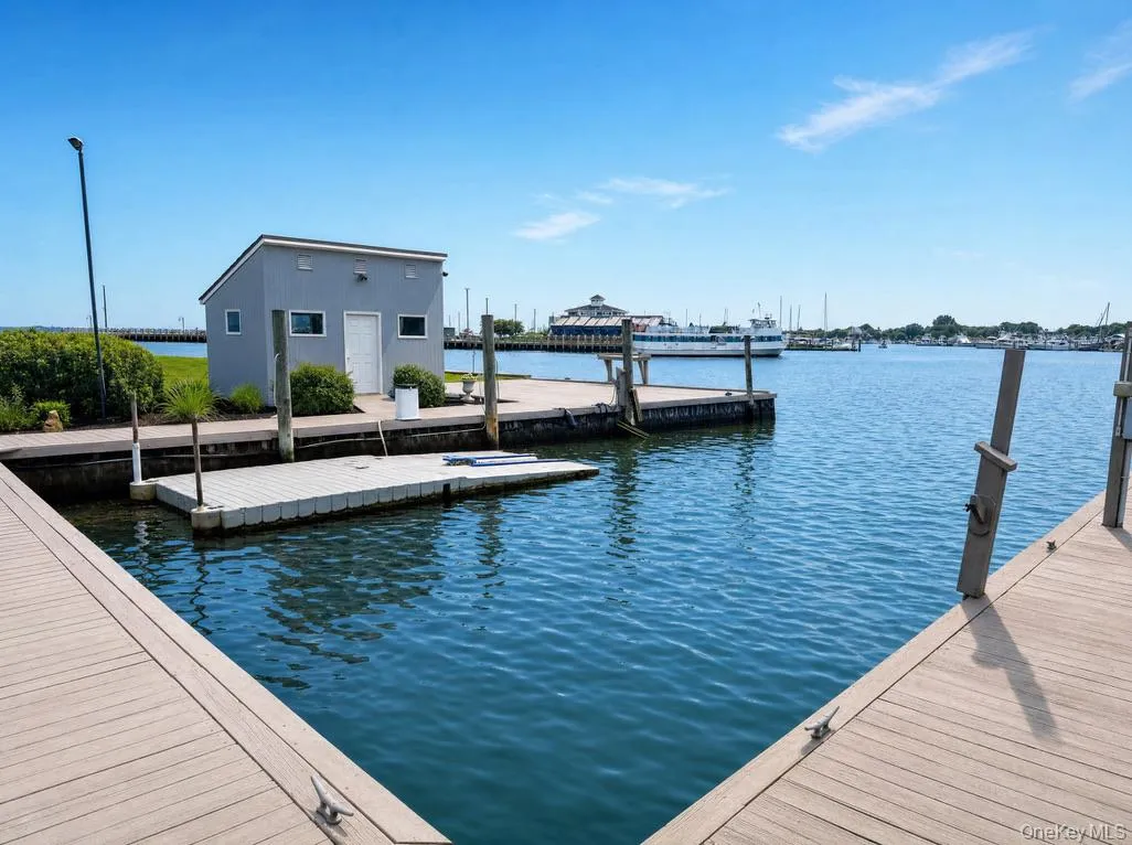 170 Penataquit Avenue, Islip, NY, 3 Bedrooms Bedrooms, 8 Rooms Rooms,3 BathroomsBathrooms,Residential,For Rent,Penataquit,0,1032772 170 Penataquit Avenue, Islip, NY, 3 Bedrooms Bedrooms, 8 Rooms Rooms,3 BathroomsBathrooms,Residential,For Rent,Penataquit,0,1032772