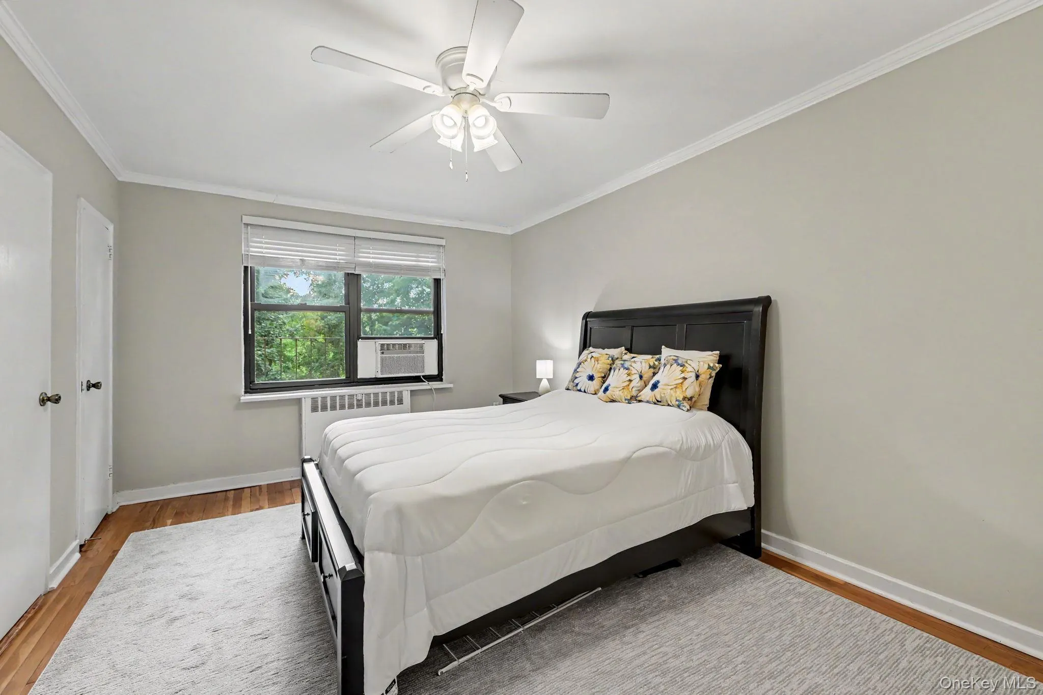 Oversized master bedroom easily accommodates a king size bed Oversized master bedroom easily accommodates a king size bed