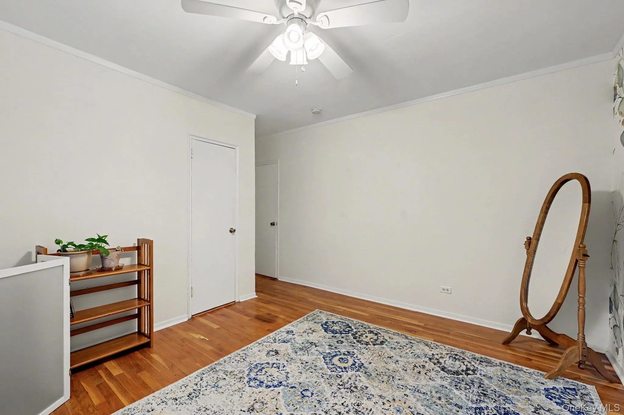 2 closets. 2 closets.