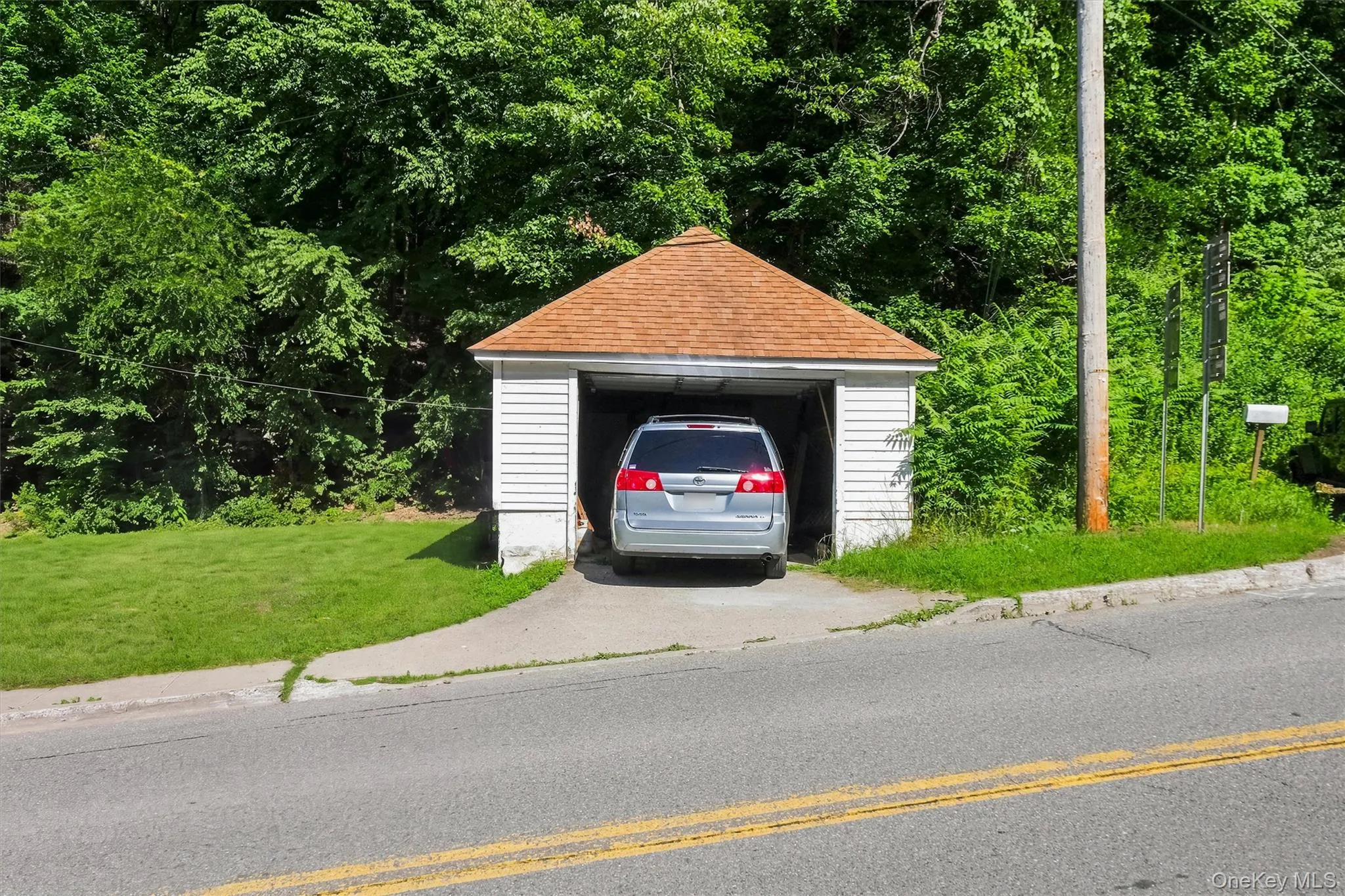 212 Center Street, Wawarsing, NY, 3 Bedrooms Bedrooms, 6 Rooms Rooms,1 BathroomBathrooms,Residential Lease,For Rent,Center,0,1032778 212 Center Street, Wawarsing, NY, 3 Bedrooms Bedrooms, 6 Rooms Rooms,1 BathroomBathrooms,Residential Lease,For Rent,Center,0,1032778