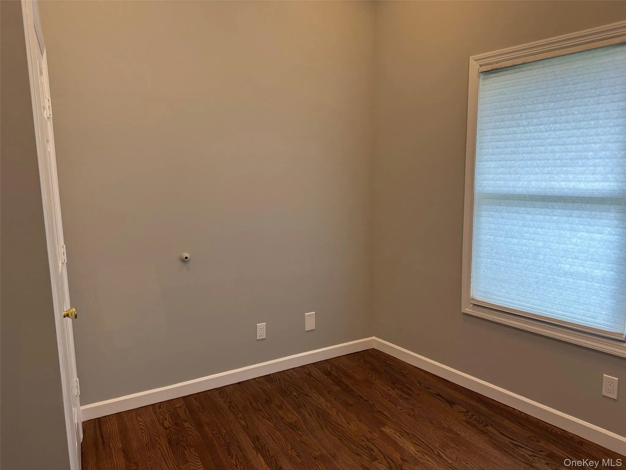 11 Shore Road, North Hempstead, NY, 2 Bedrooms Bedrooms, 4 Rooms Rooms,1 BathroomBathrooms,Residential Lease,For Rent,Shore,0,1032779 11 Shore Road, North Hempstead, NY, 2 Bedrooms Bedrooms, 4 Rooms Rooms,1 BathroomBathrooms,Residential Lease,For Rent,Shore,0,1032779