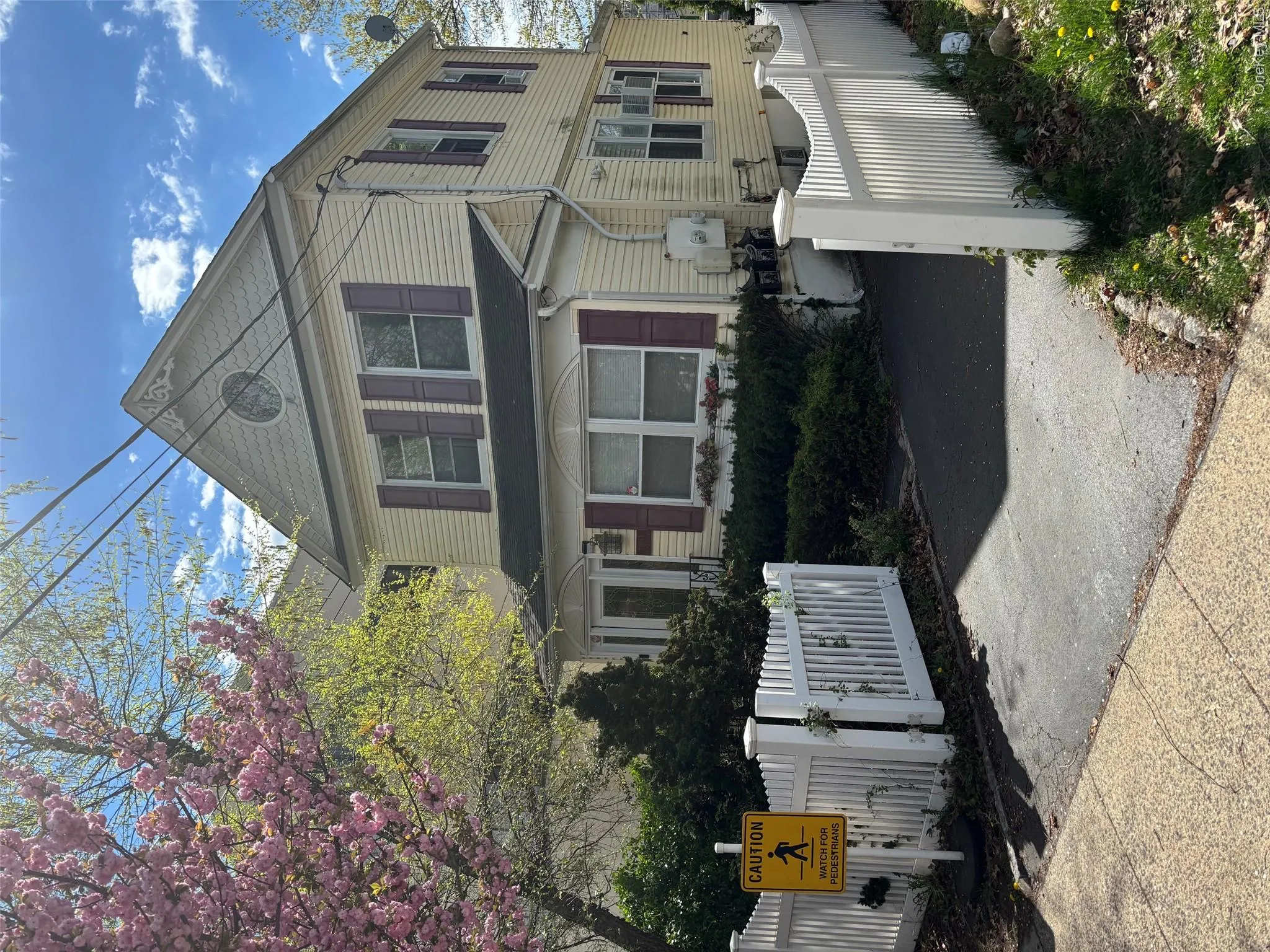 40 South Bayles Avenue, North Hempstead, NY, 1 Bedroom Bedrooms, 3 Rooms Rooms,1 BathroomBathrooms,Residential Lease,For Rent,South Bayles,0,1032784 40 South Bayles Avenue, North Hempstead, NY, 1 Bedroom Bedrooms, 3 Rooms Rooms,1 BathroomBathrooms,Residential Lease,For Rent,South Bayles,0,1032784