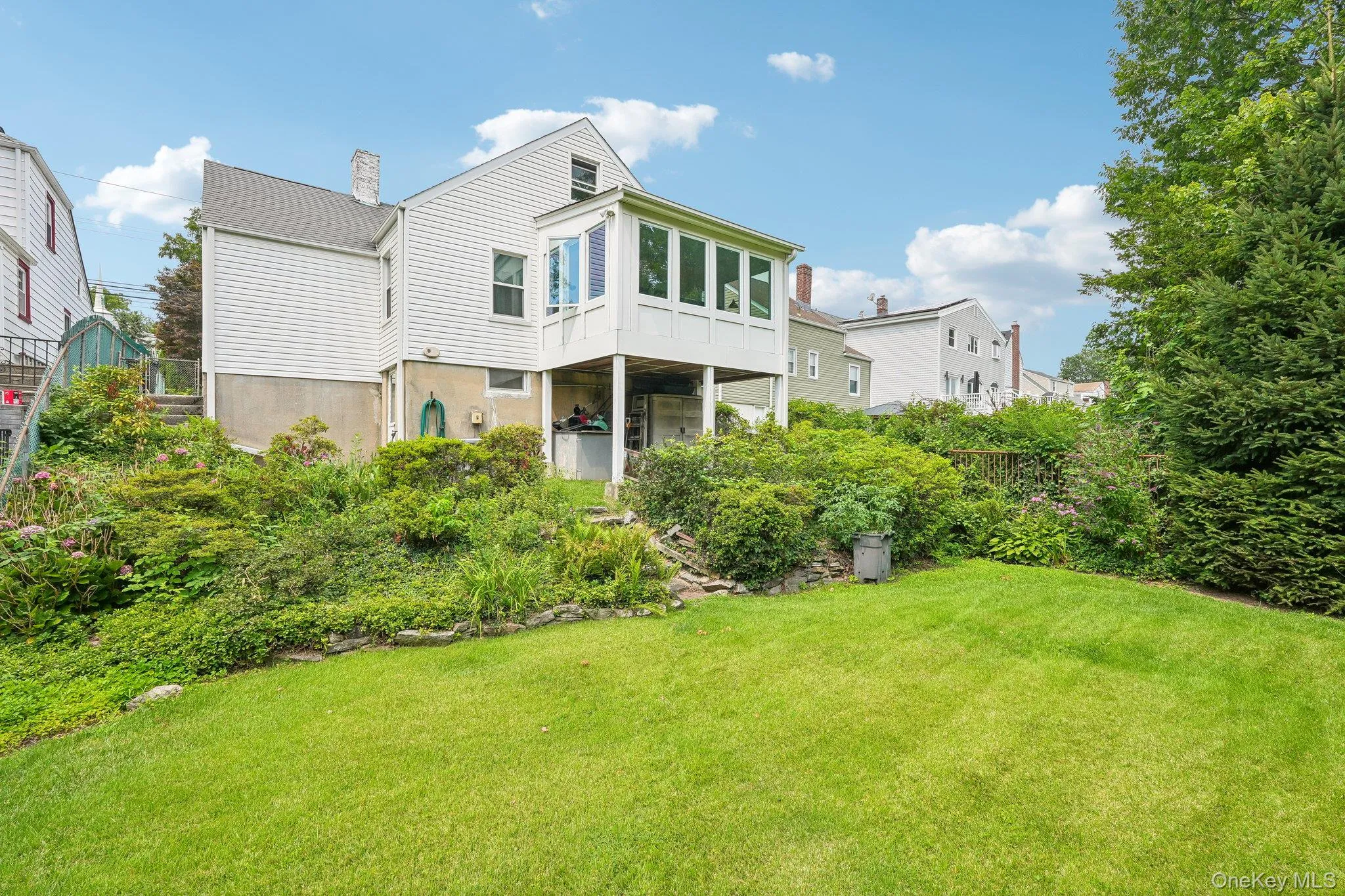 105 Hildreth Place, Yonkers, NY, 3 Bedrooms Bedrooms, 6 Rooms Rooms,1 BathroomBathrooms,Residential,For Rent,Hildreth,0,1032788 105 Hildreth Place, Yonkers, NY, 3 Bedrooms Bedrooms, 6 Rooms Rooms,1 BathroomBathrooms,Residential,For Rent,Hildreth,0,1032788