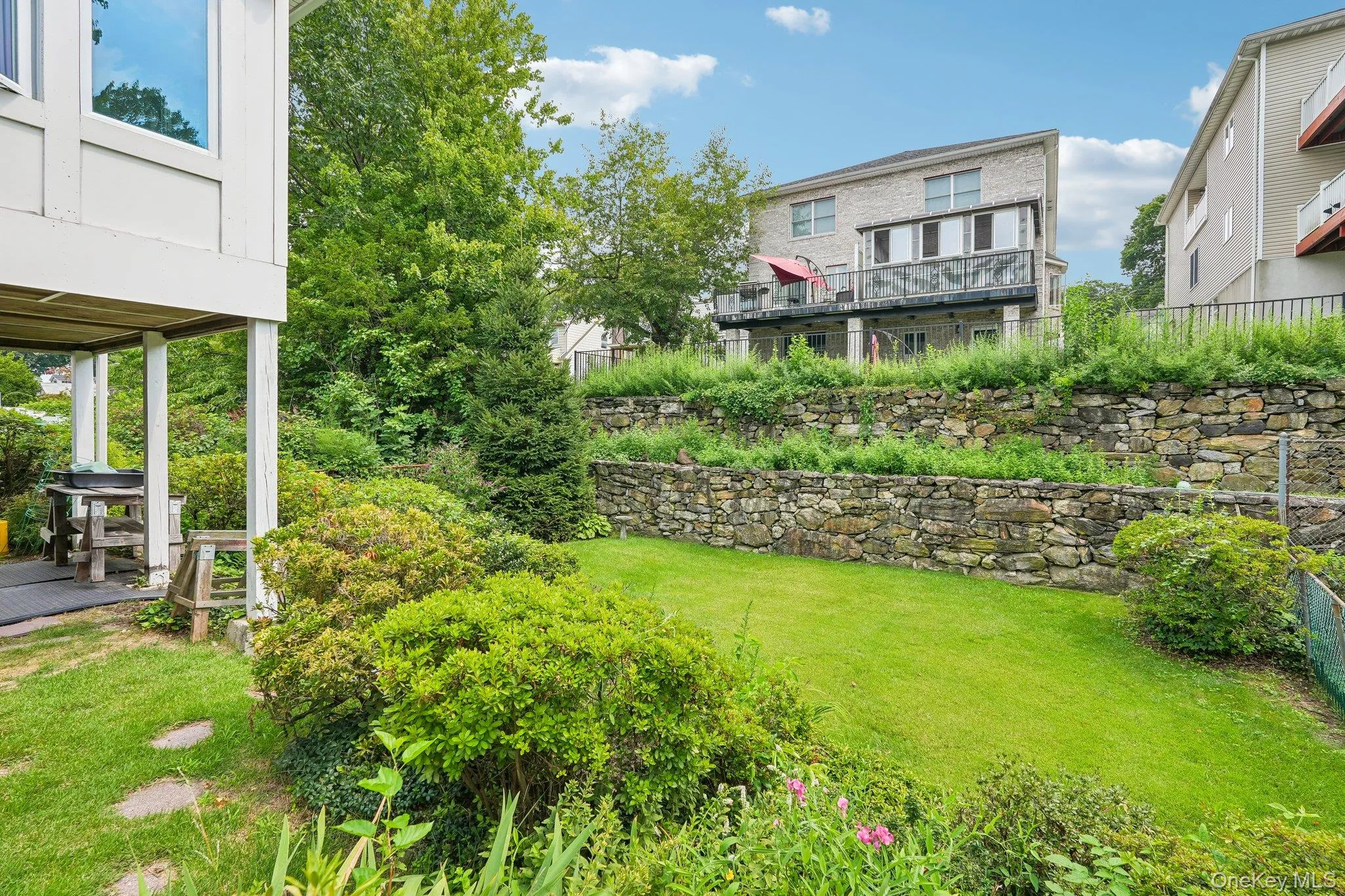 105 Hildreth Place, Yonkers, NY, 3 Bedrooms Bedrooms, 6 Rooms Rooms,1 BathroomBathrooms,Residential,For Rent,Hildreth,0,1032788 105 Hildreth Place, Yonkers, NY, 3 Bedrooms Bedrooms, 6 Rooms Rooms,1 BathroomBathrooms,Residential,For Rent,Hildreth,0,1032788