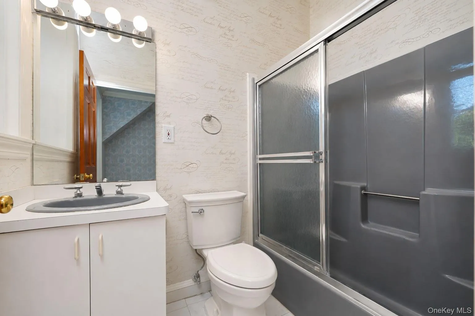 79 Flagg Court, New York, NY, 7 Bedrooms Bedrooms, 16 Rooms Rooms,6 BathroomsBathrooms,Residential,For Rent,Flagg,0,1032793 79 Flagg Court, New York, NY, 7 Bedrooms Bedrooms, 16 Rooms Rooms,6 BathroomsBathrooms,Residential,For Rent,Flagg,0,1032793