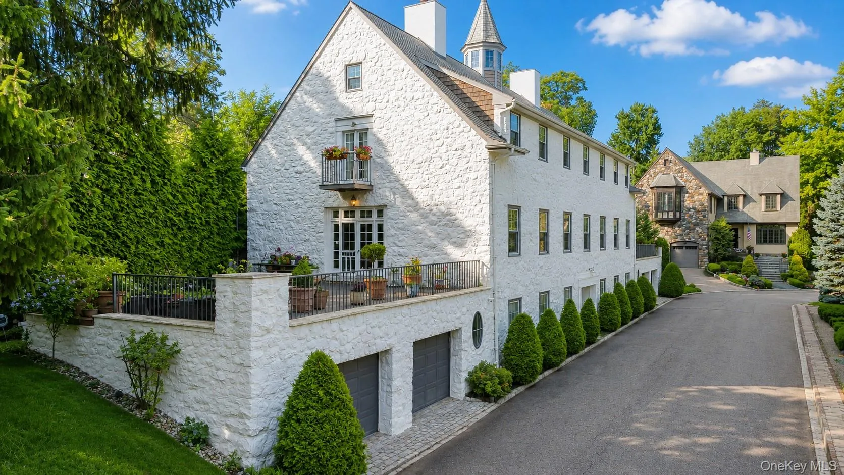 79 Flagg Court, New York, NY, 7 Bedrooms Bedrooms, 16 Rooms Rooms,6 BathroomsBathrooms,Residential,For Rent,Flagg,0,1032793 79 Flagg Court, New York, NY, 7 Bedrooms Bedrooms, 16 Rooms Rooms,6 BathroomsBathrooms,Residential,For Rent,Flagg,0,1032793
