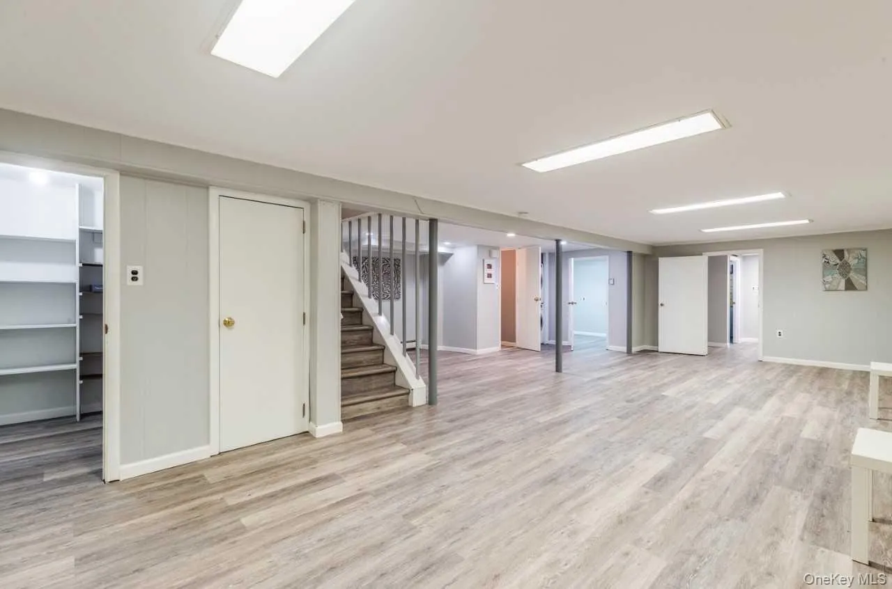 18 Shelter Hill Road, Oyster Bay, NY, 3 Bedrooms Bedrooms, 7 Rooms Rooms,2 BathroomsBathrooms,Residential Lease,For Rent,Shelter Hill,0,1032794 18 Shelter Hill Road, Oyster Bay, NY, 3 Bedrooms Bedrooms, 7 Rooms Rooms,2 BathroomsBathrooms,Residential Lease,For Rent,Shelter Hill,0,1032794