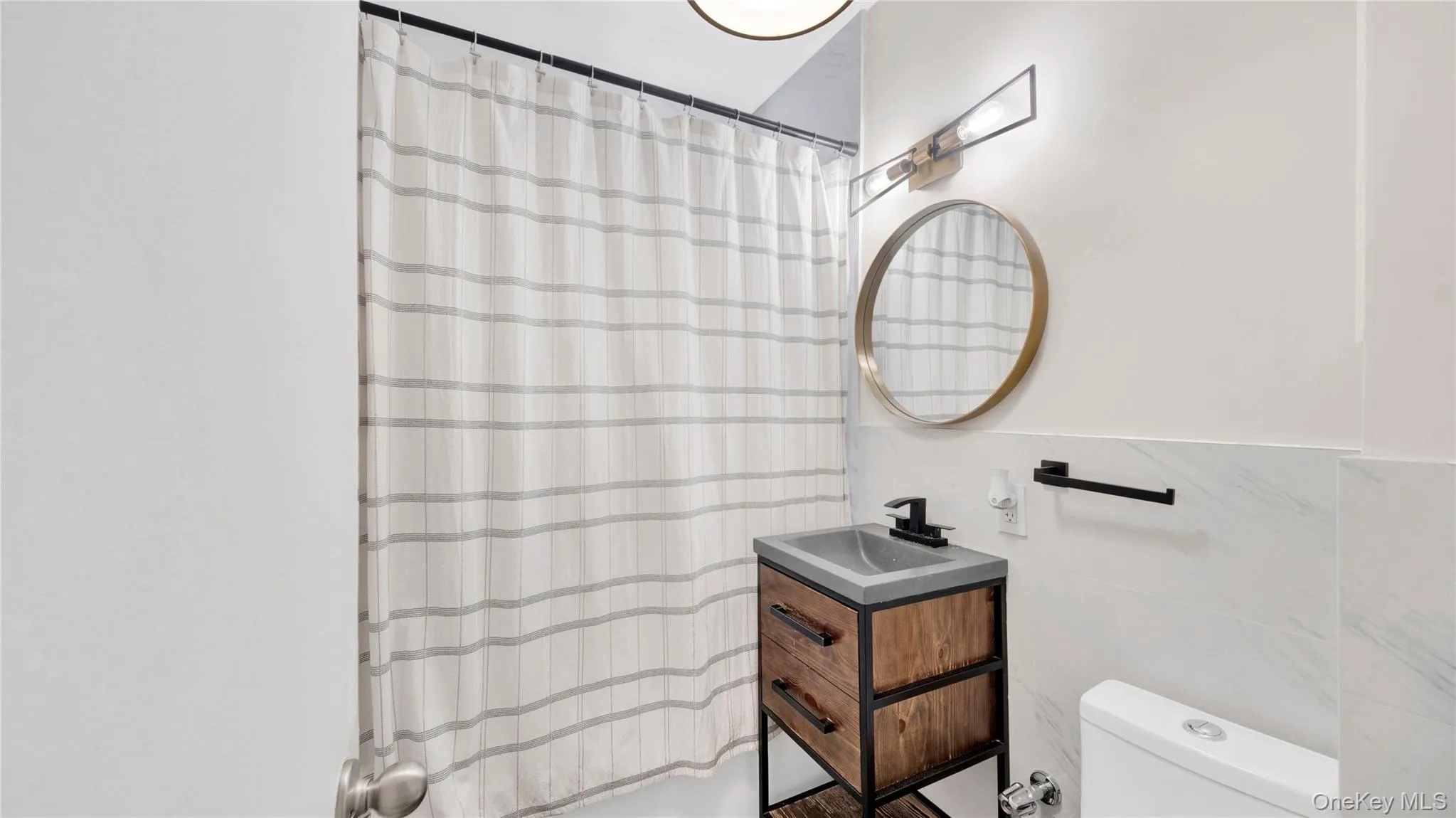 365 Bronx River Road, Yonkers, NY, 2 Bedrooms Bedrooms, 5 Rooms Rooms,1 BathroomBathrooms,Residential,For Rent,Bronx River,0,1032796 365 Bronx River Road, Yonkers, NY, 2 Bedrooms Bedrooms, 5 Rooms Rooms,1 BathroomBathrooms,Residential,For Rent,Bronx River,0,1032796