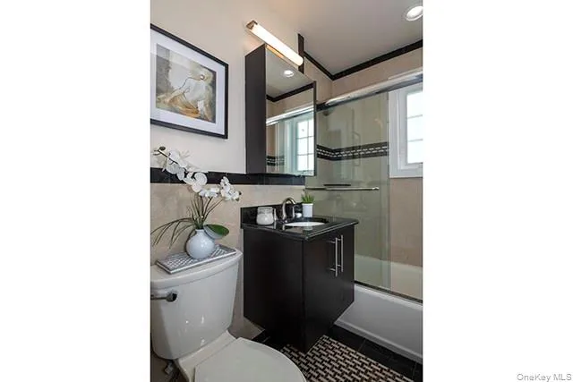 234 River Avenue, Brookhaven, NY, 2 Bedrooms Bedrooms, 5 Rooms Rooms,1 BathroomBathrooms,Residential Lease,For Rent,River,0,1032797 234 River Avenue, Brookhaven, NY, 2 Bedrooms Bedrooms, 5 Rooms Rooms,1 BathroomBathrooms,Residential Lease,For Rent,River,0,1032797