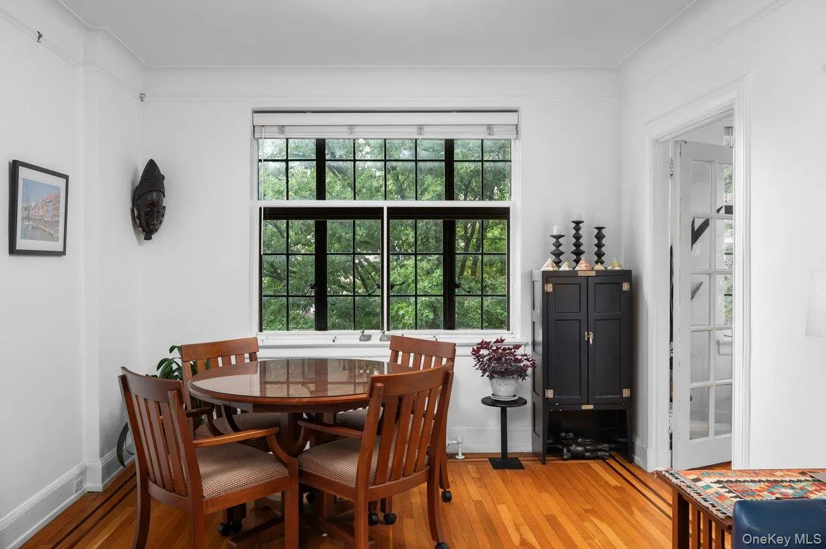 2 Westchester Ave, White Plains, NY, 3 Rooms Rooms,1 BathroomBathrooms,Residential,For Rent,Westchester Ave,0,1032801 2 Westchester Ave, White Plains, NY, 3 Rooms Rooms,1 BathroomBathrooms,Residential,For Rent,Westchester Ave,0,1032801