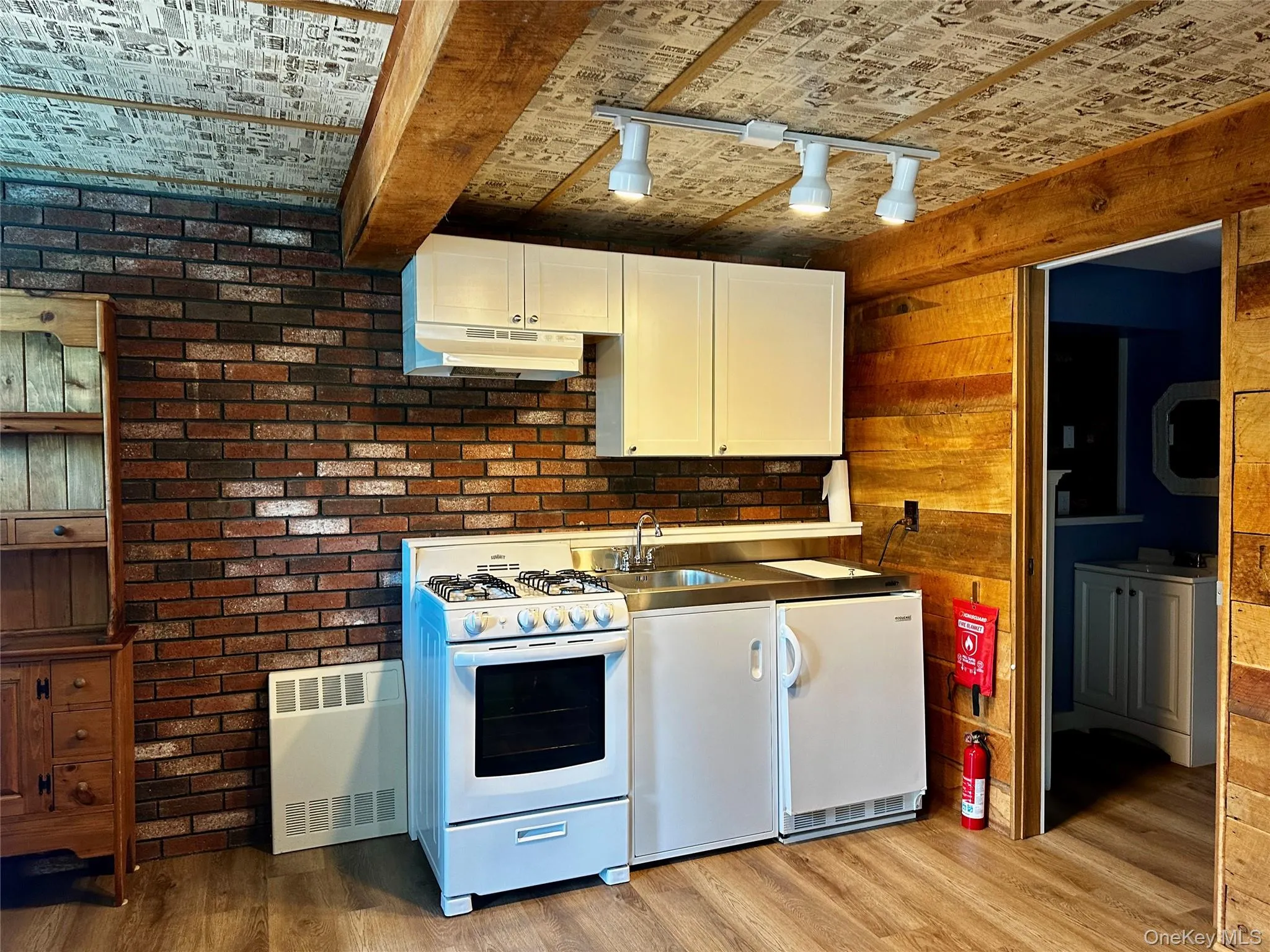 77 Mayer Drive, Lloyd, NY, 1 Room Rooms,1 BathroomBathrooms,Residential Lease,For Rent,Mayer,0,1032802 77 Mayer Drive, Lloyd, NY, 1 Room Rooms,1 BathroomBathrooms,Residential Lease,For Rent,Mayer,0,1032802