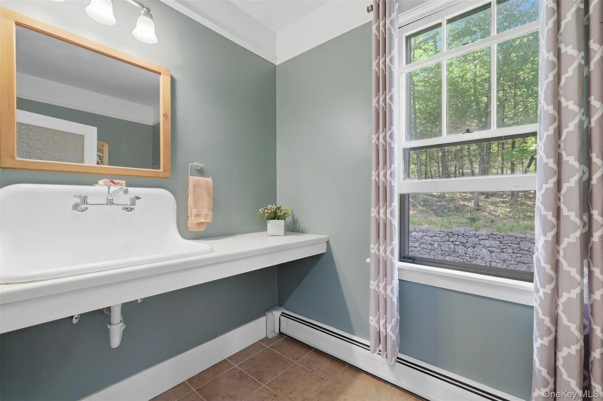 43 Augustine Road, Saugerties, NY, 3 Bedrooms Bedrooms, 13 Rooms Rooms,4 BathroomsBathrooms,Residential,For Rent,Augustine,0,1032804 43 Augustine Road, Saugerties, NY, 3 Bedrooms Bedrooms, 13 Rooms Rooms,4 BathroomsBathrooms,Residential,For Rent,Augustine,0,1032804