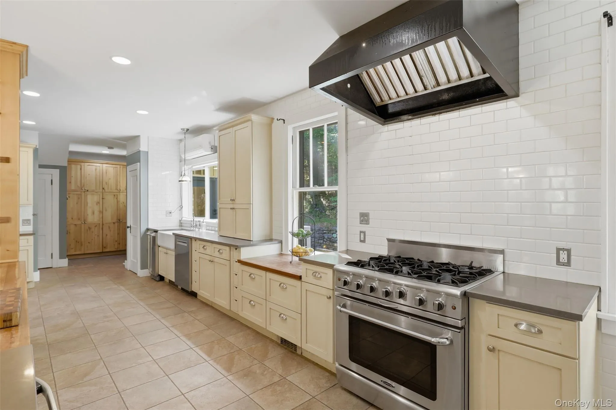 43 Augustine Road, Saugerties, NY, 3 Bedrooms Bedrooms, 13 Rooms Rooms,4 BathroomsBathrooms,Residential,For Rent,Augustine,0,1032804 43 Augustine Road, Saugerties, NY, 3 Bedrooms Bedrooms, 13 Rooms Rooms,4 BathroomsBathrooms,Residential,For Rent,Augustine,0,1032804