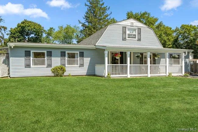 1 Grendon Lane, Brookhaven, NY, 3 Bedrooms Bedrooms, 7 Rooms Rooms,1 BathroomBathrooms,Residential,For Rent,Grendon,0,1032807 1 Grendon Lane, Brookhaven, NY, 3 Bedrooms Bedrooms, 7 Rooms Rooms,1 BathroomBathrooms,Residential,For Rent,Grendon,0,1032807