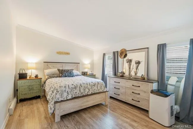1 Grendon Lane, Brookhaven, NY, 3 Bedrooms Bedrooms, 7 Rooms Rooms,1 BathroomBathrooms,Residential,For Rent,Grendon,0,1032807 1 Grendon Lane, Brookhaven, NY, 3 Bedrooms Bedrooms, 7 Rooms Rooms,1 BathroomBathrooms,Residential,For Rent,Grendon,0,1032807