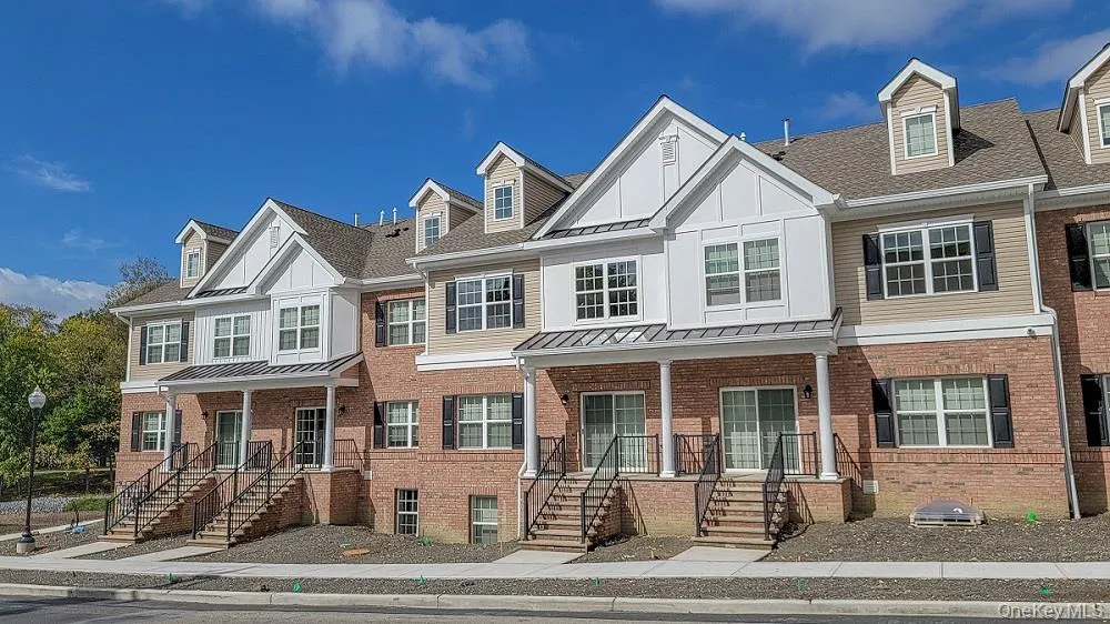 260 Main Street, Goshen, NY, 2 Bedrooms Bedrooms, 6 Rooms Rooms,2 BathroomsBathrooms,Residential Lease,For Rent,Main,0,1032811 260 Main Street, Goshen, NY, 2 Bedrooms Bedrooms, 6 Rooms Rooms,2 BathroomsBathrooms,Residential Lease,For Rent,Main,0,1032811