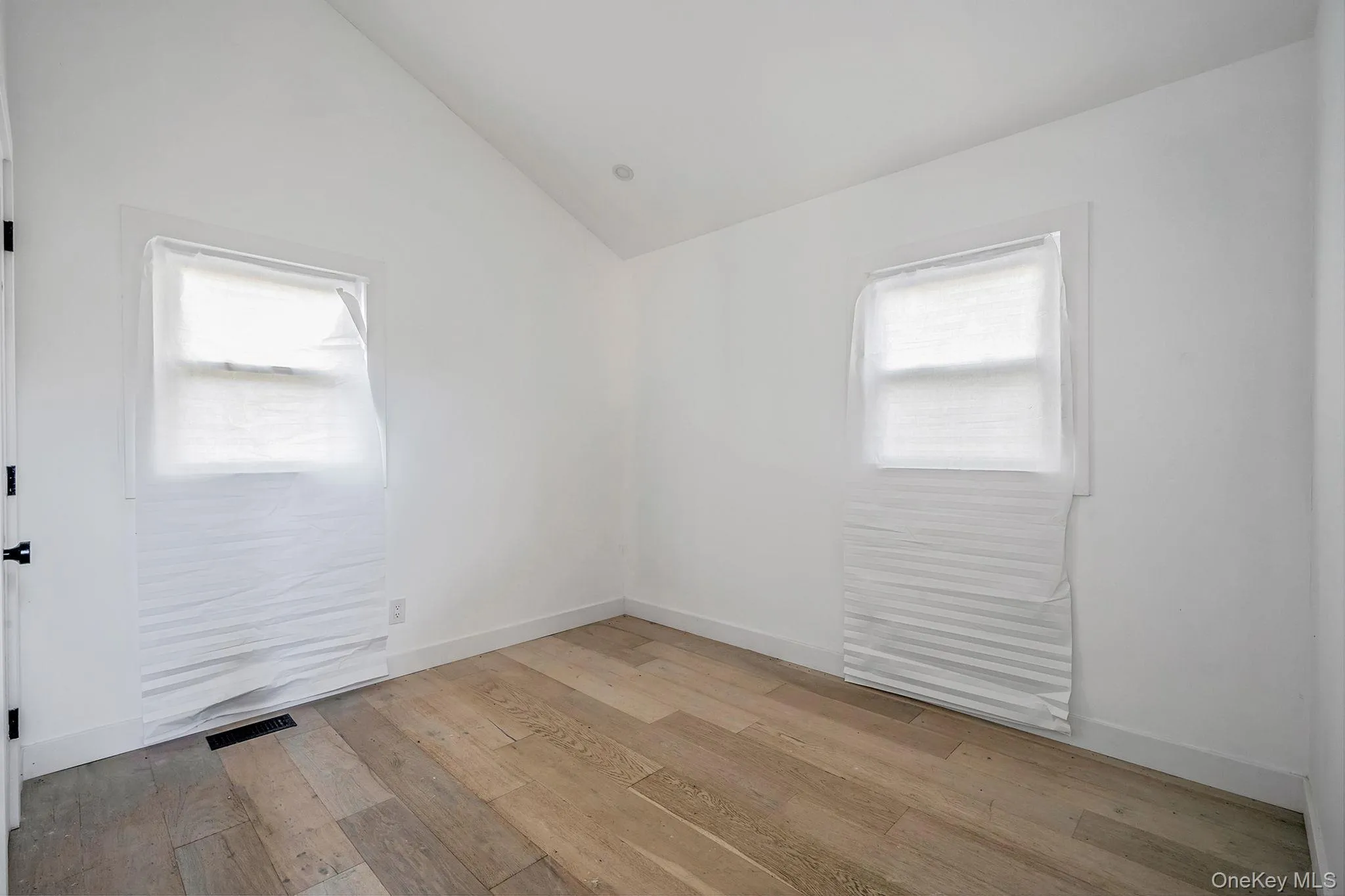 24485 Main Road, Southold, NY, 2 Bedrooms Bedrooms, 5 Rooms Rooms,1 BathroomBathrooms,Residential,For Rent,Main,0,1032813 24485 Main Road, Southold, NY, 2 Bedrooms Bedrooms, 5 Rooms Rooms,1 BathroomBathrooms,Residential,For Rent,Main,0,1032813