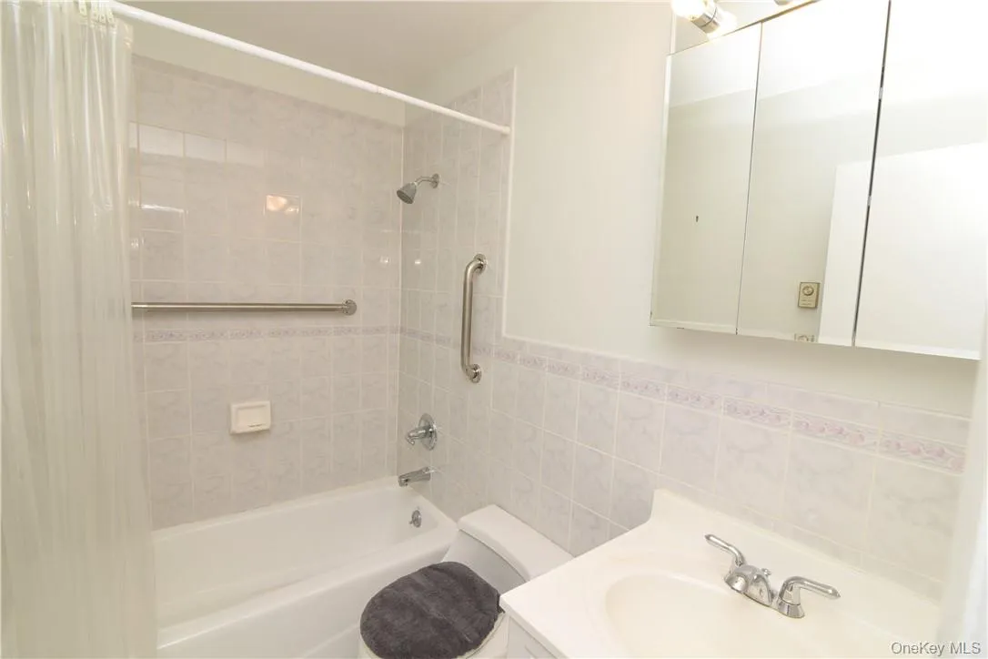 260 West Street, Bedford, NY, 1 Bedroom Bedrooms, 4 Rooms Rooms,1 BathroomBathrooms,Residential Lease,For Rent,West,0,1032818 260 West Street, Bedford, NY, 1 Bedroom Bedrooms, 4 Rooms Rooms,1 BathroomBathrooms,Residential Lease,For Rent,West,0,1032818