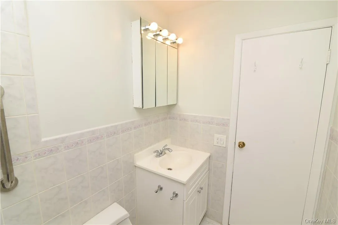 260 West Street, Bedford, NY, 1 Bedroom Bedrooms, 4 Rooms Rooms,1 BathroomBathrooms,Residential Lease,For Rent,West,0,1032818 260 West Street, Bedford, NY, 1 Bedroom Bedrooms, 4 Rooms Rooms,1 BathroomBathrooms,Residential Lease,For Rent,West,0,1032818