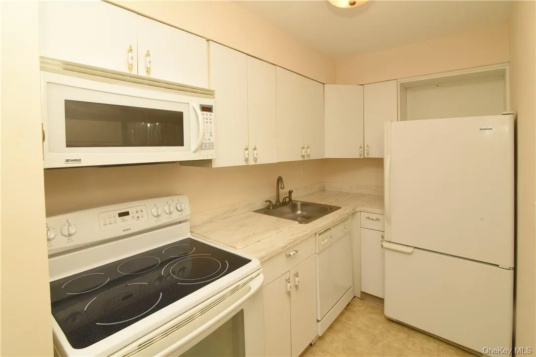 260 West Street, Bedford, NY, 1 Bedroom Bedrooms, 4 Rooms Rooms,1 BathroomBathrooms,Residential Lease,For Rent,West,0,1032818 260 West Street, Bedford, NY, 1 Bedroom Bedrooms, 4 Rooms Rooms,1 BathroomBathrooms,Residential Lease,For Rent,West,0,1032818