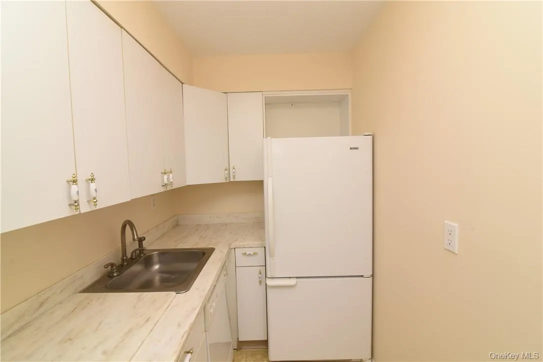 260 West Street, Bedford, NY, 1 Bedroom Bedrooms, 4 Rooms Rooms,1 BathroomBathrooms,Residential Lease,For Rent,West,0,1032818 260 West Street, Bedford, NY, 1 Bedroom Bedrooms, 4 Rooms Rooms,1 BathroomBathrooms,Residential Lease,For Rent,West,0,1032818