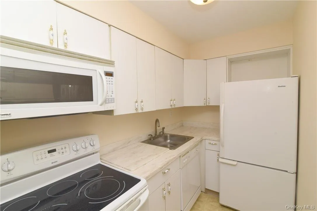 260 West Street, Bedford, NY, 1 Bedroom Bedrooms, 4 Rooms Rooms,1 BathroomBathrooms,Residential Lease,For Rent,West,0,1032818 260 West Street, Bedford, NY, 1 Bedroom Bedrooms, 4 Rooms Rooms,1 BathroomBathrooms,Residential Lease,For Rent,West,0,1032818