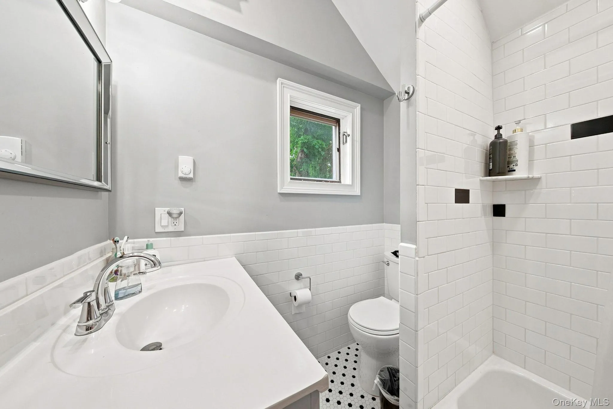 8 Nelson Street, Goshen, NY, 3 Bedrooms Bedrooms, 6 Rooms Rooms,2 BathroomsBathrooms,Residential,For Rent,Nelson,0,1032819 8 Nelson Street, Goshen, NY, 3 Bedrooms Bedrooms, 6 Rooms Rooms,2 BathroomsBathrooms,Residential,For Rent,Nelson,0,1032819