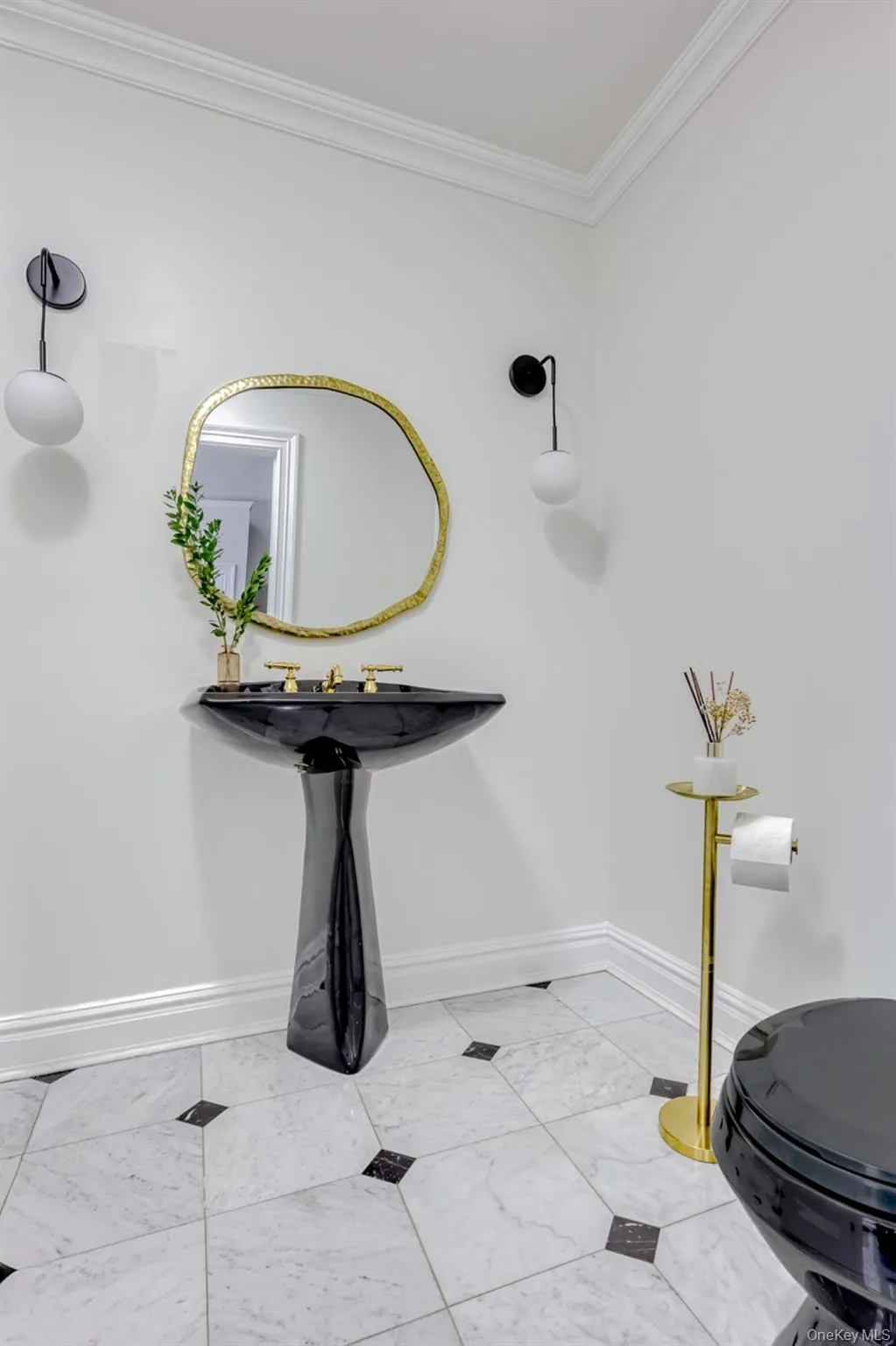 38 Roberts Road, Clarkstown, NY, 5 Bedrooms Bedrooms, 12 Rooms Rooms,4 BathroomsBathrooms,Residential,For Rent,Roberts,0,1032821 38 Roberts Road, Clarkstown, NY, 5 Bedrooms Bedrooms, 12 Rooms Rooms,4 BathroomsBathrooms,Residential,For Rent,Roberts,0,1032821