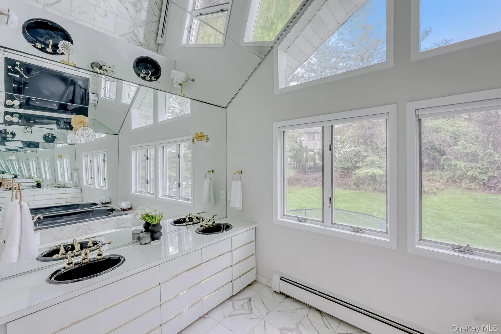 38 Roberts Road, Clarkstown, NY, 5 Bedrooms Bedrooms, 12 Rooms Rooms,4 BathroomsBathrooms,Residential,For Rent,Roberts,0,1032821 38 Roberts Road, Clarkstown, NY, 5 Bedrooms Bedrooms, 12 Rooms Rooms,4 BathroomsBathrooms,Residential,For Rent,Roberts,0,1032821