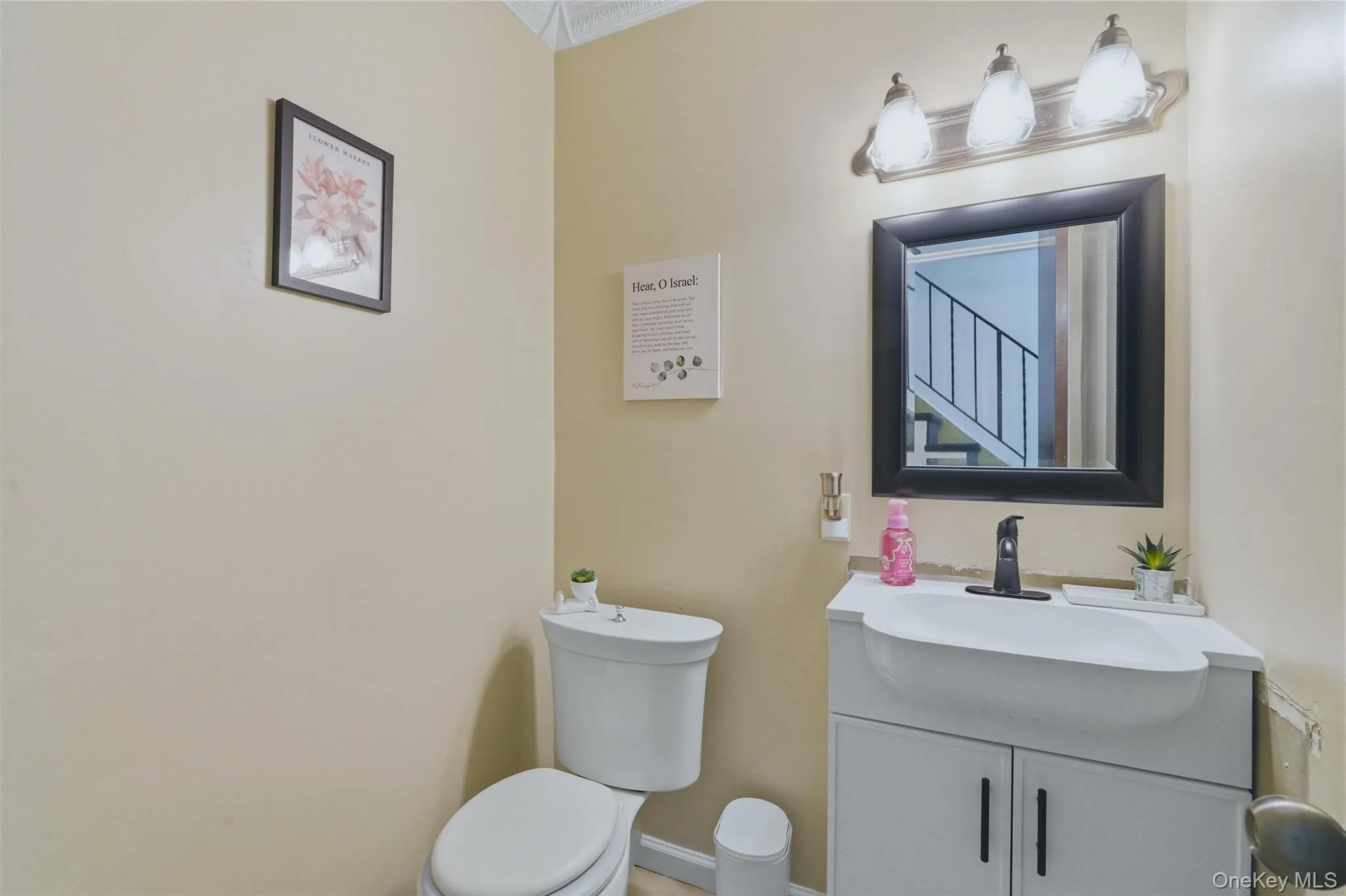 31 Roundtree Court, Beacon, NY, 3 Bedrooms Bedrooms, 8 Rooms Rooms,1 BathroomBathrooms,Residential,For Rent,Roundtree,0,1032826 31 Roundtree Court, Beacon, NY, 3 Bedrooms Bedrooms, 8 Rooms Rooms,1 BathroomBathrooms,Residential,For Rent,Roundtree,0,1032826