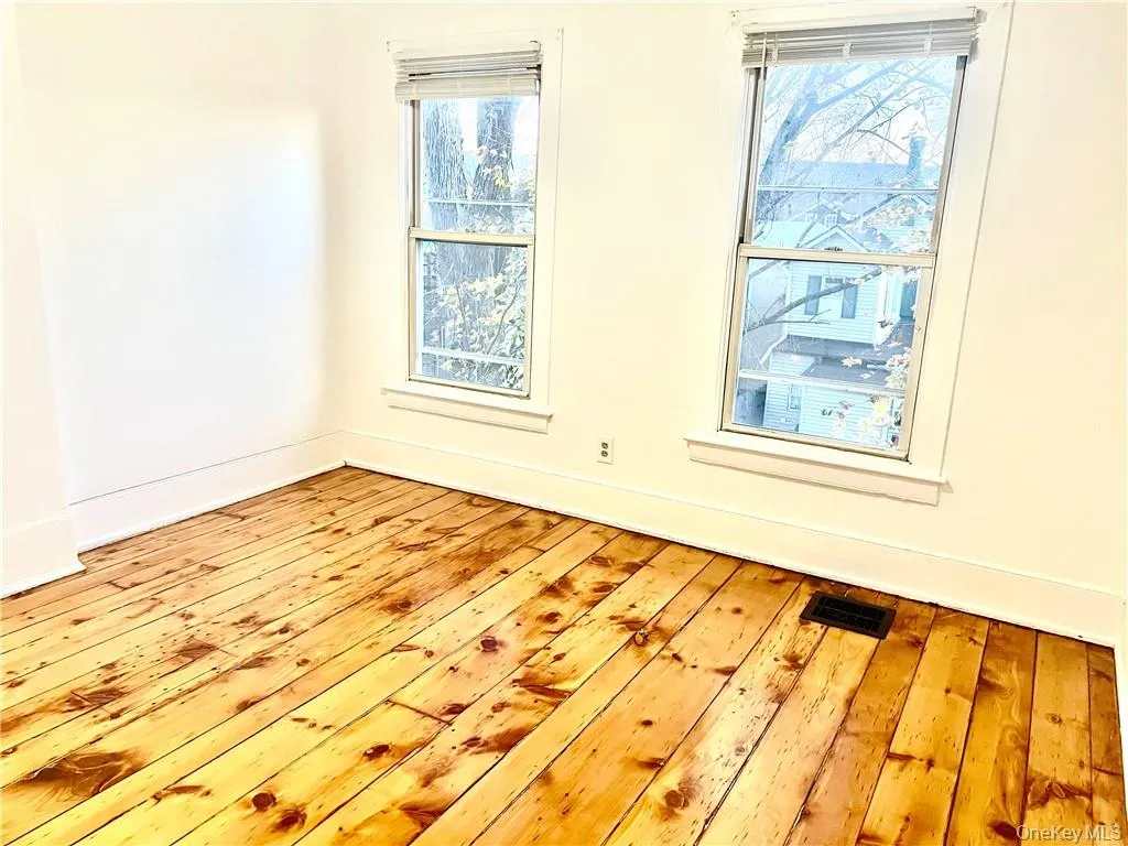 9 Hornbeck Avenue, Port Jervis, NY, 3 Bedrooms Bedrooms, 6 Rooms Rooms,1 BathroomBathrooms,Residential Lease,For Rent,Hornbeck,0,1032828 9 Hornbeck Avenue, Port Jervis, NY, 3 Bedrooms Bedrooms, 6 Rooms Rooms,1 BathroomBathrooms,Residential Lease,For Rent,Hornbeck,0,1032828