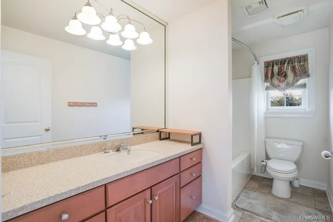 36 Thames Road, Poughkeepsie (town), NY, 4 Bedrooms Bedrooms, 8 Rooms Rooms,2 BathroomsBathrooms,Residential,For Rent,Thames,0,1032830 36 Thames Road, Poughkeepsie (town), NY, 4 Bedrooms Bedrooms, 8 Rooms Rooms,2 BathroomsBathrooms,Residential,For Rent,Thames,0,1032830