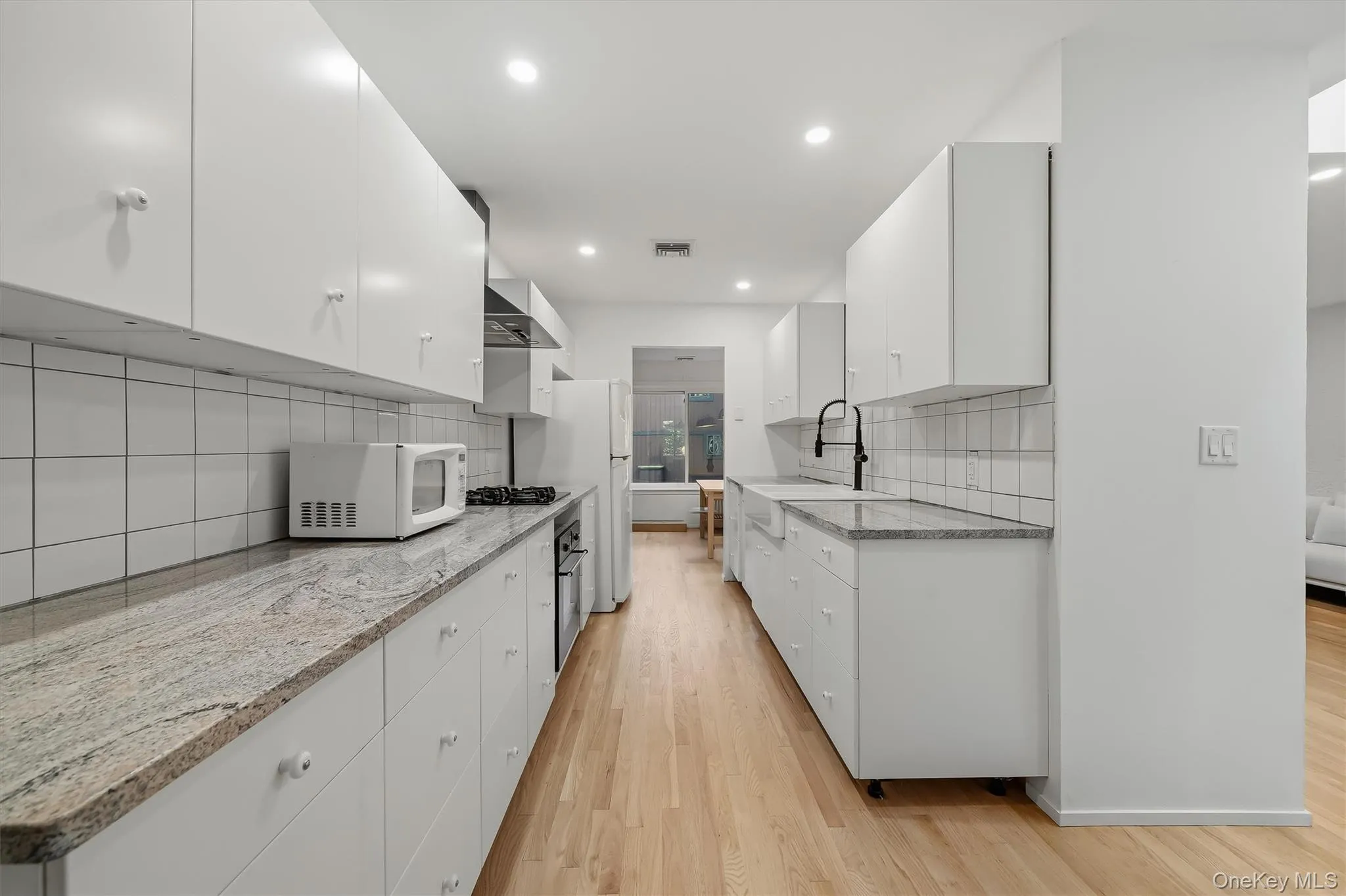 231 Martling Avenue, Greenburgh, NY, 2 Bedrooms Bedrooms, 6 Rooms Rooms,2 BathroomsBathrooms,Residential,For Rent,Martling,0,1032837 231 Martling Avenue, Greenburgh, NY, 2 Bedrooms Bedrooms, 6 Rooms Rooms,2 BathroomsBathrooms,Residential,For Rent,Martling,0,1032837