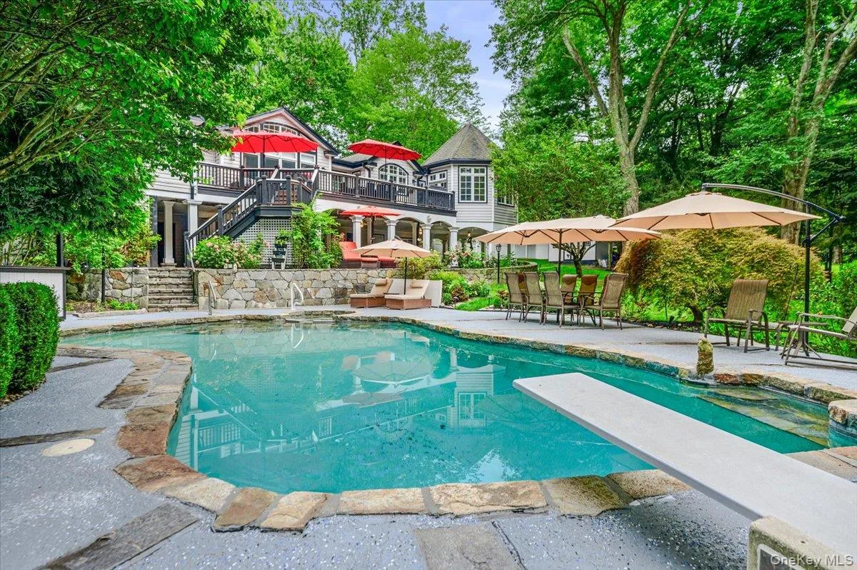 63 Raemont Road, Somers, NY, 4 Bedrooms Bedrooms, 12 Rooms Rooms,3 BathroomsBathrooms,Residential,For Rent,Raemont,0,1032845 63 Raemont Road, Somers, NY, 4 Bedrooms Bedrooms, 12 Rooms Rooms,3 BathroomsBathrooms,Residential,For Rent,Raemont,0,1032845