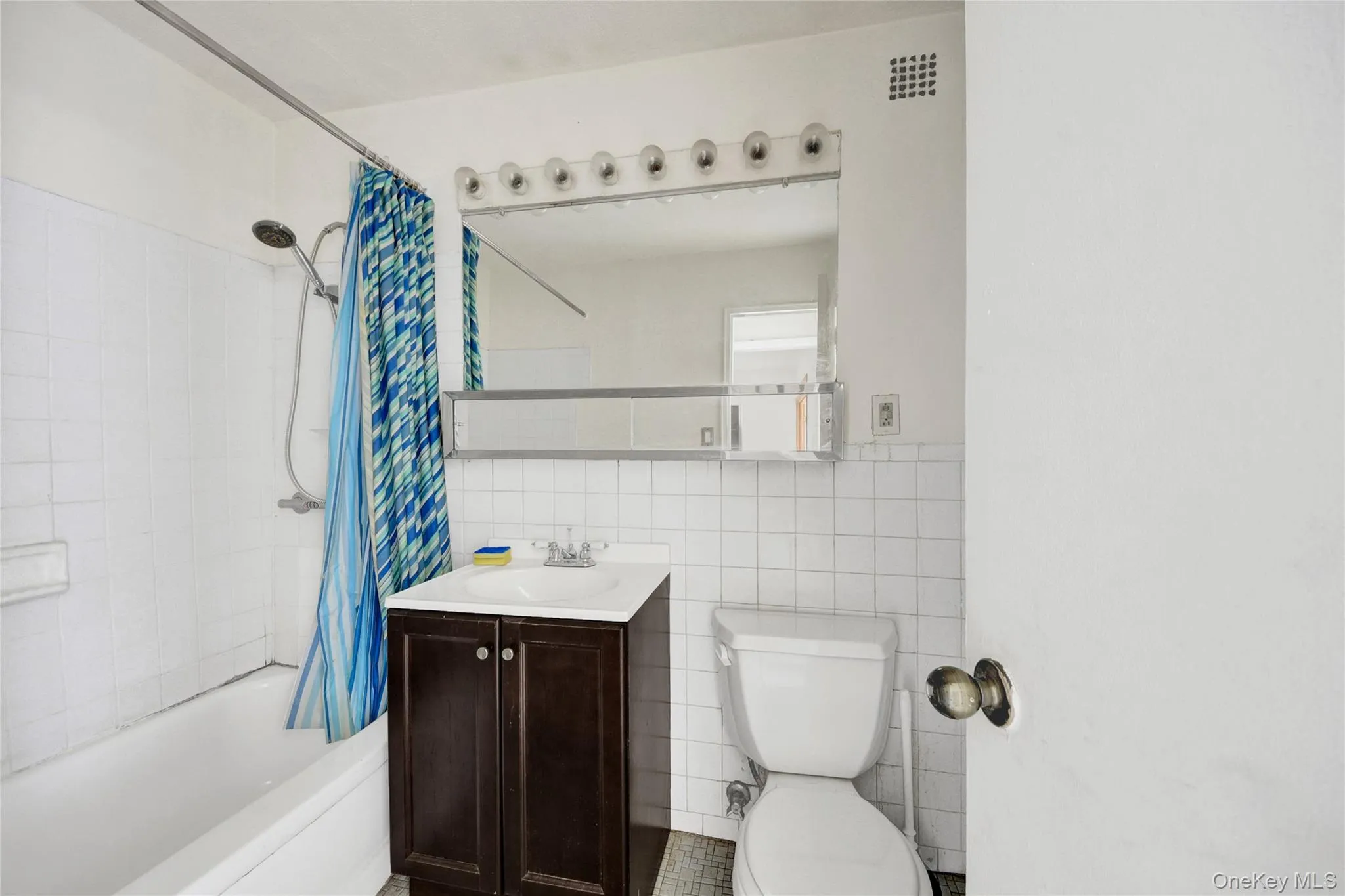 40 Cole Avenue, Ramapo, NY, 1 Bedroom Bedrooms, 4 Rooms Rooms,1 BathroomBathrooms,Residential,For Rent,Cole,0,1032855 40 Cole Avenue, Ramapo, NY, 1 Bedroom Bedrooms, 4 Rooms Rooms,1 BathroomBathrooms,Residential,For Rent,Cole,0,1032855