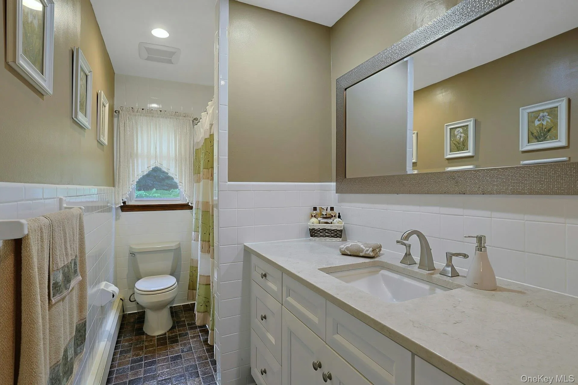 Hall Bath Hall Bath