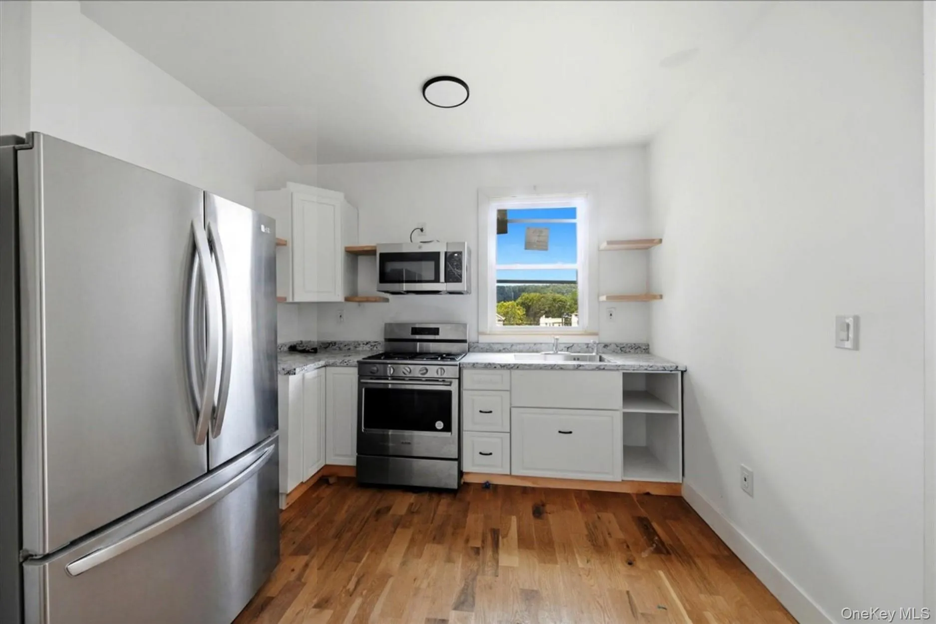 301 Warburton Avenue, Yonkers, NY, 2 Bedrooms Bedrooms, 2 Rooms Rooms,1 BathroomBathrooms,Residential Lease,For Rent,Warburton,0,1032858 301 Warburton Avenue, Yonkers, NY, 2 Bedrooms Bedrooms, 2 Rooms Rooms,1 BathroomBathrooms,Residential Lease,For Rent,Warburton,0,1032858