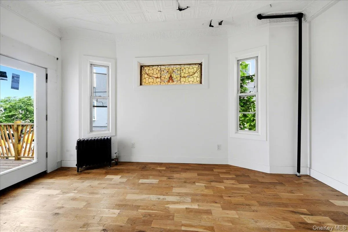 301 Warburton Avenue, Yonkers, NY, 2 Bedrooms Bedrooms, 2 Rooms Rooms,1 BathroomBathrooms,Residential Lease,For Rent,Warburton,0,1032858 301 Warburton Avenue, Yonkers, NY, 2 Bedrooms Bedrooms, 2 Rooms Rooms,1 BathroomBathrooms,Residential Lease,For Rent,Warburton,0,1032858