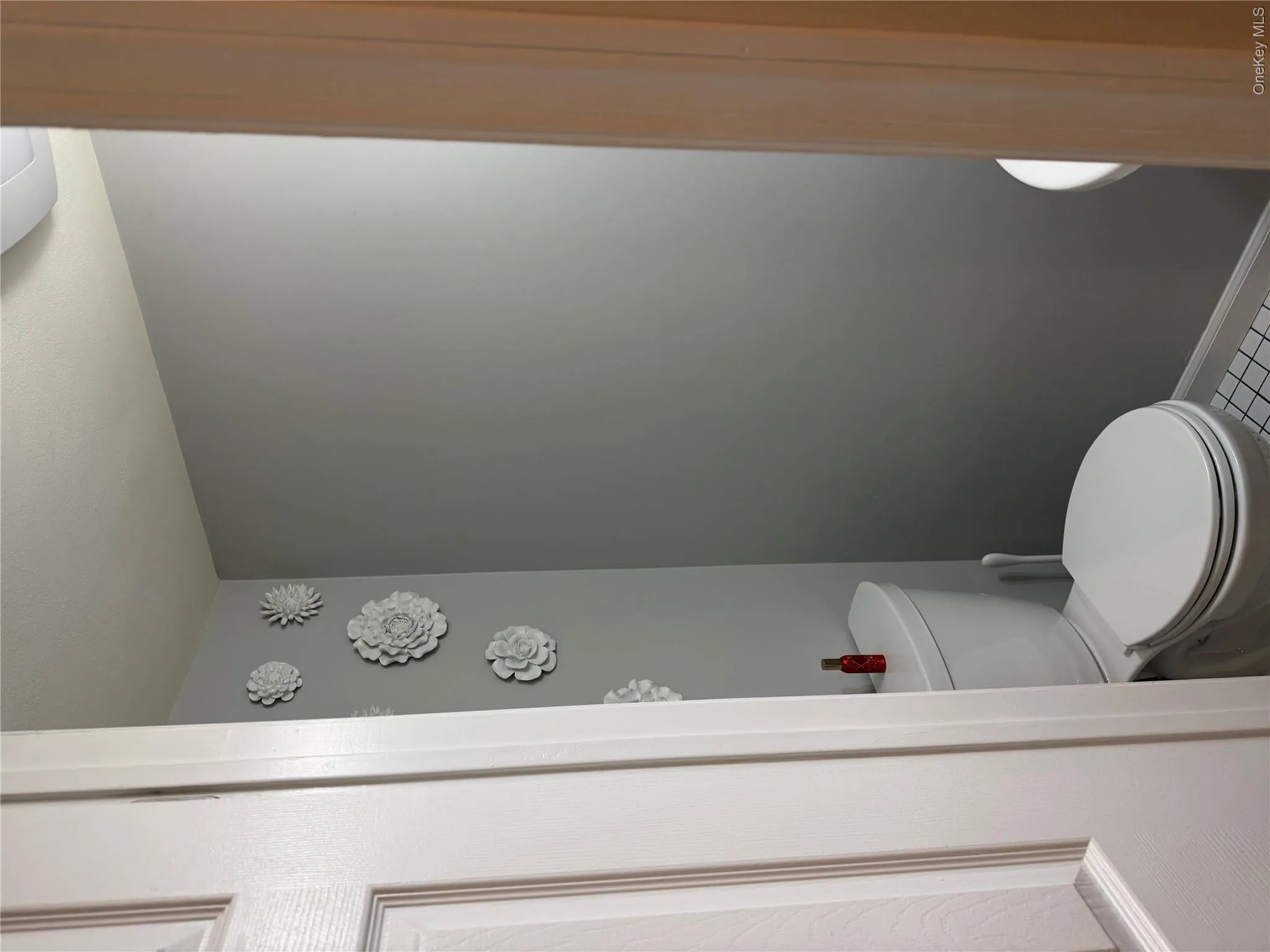 1 Thornton, Brookhaven, NY, 2 Bedrooms Bedrooms, 6 Rooms Rooms,1 BathroomBathrooms,Residential Lease,For Rent,Thornton,0,1032860 1 Thornton, Brookhaven, NY, 2 Bedrooms Bedrooms, 6 Rooms Rooms,1 BathroomBathrooms,Residential Lease,For Rent,Thornton,0,1032860