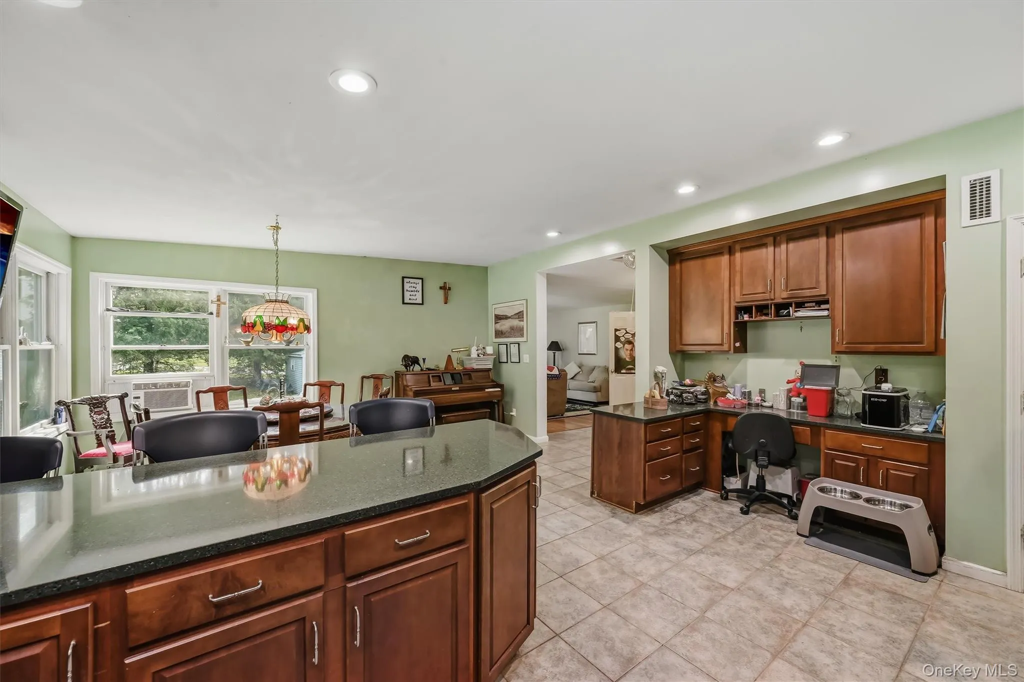 53 Florance Drive, Woodbury, NY, 5 Bedrooms Bedrooms, 10 Rooms Rooms,3 BathroomsBathrooms,Residential,For Rent,Florance,0,1032862 53 Florance Drive, Woodbury, NY, 5 Bedrooms Bedrooms, 10 Rooms Rooms,3 BathroomsBathrooms,Residential,For Rent,Florance,0,1032862