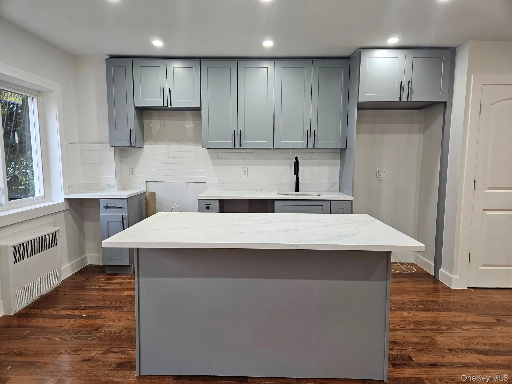 322 Wortman Avenue, New York, NY, 3 Bedrooms Bedrooms, 8 Rooms Rooms,1 BathroomBathrooms,Residential,For Rent,Wortman,0,1032870 322 Wortman Avenue, New York, NY, 3 Bedrooms Bedrooms, 8 Rooms Rooms,1 BathroomBathrooms,Residential,For Rent,Wortman,0,1032870