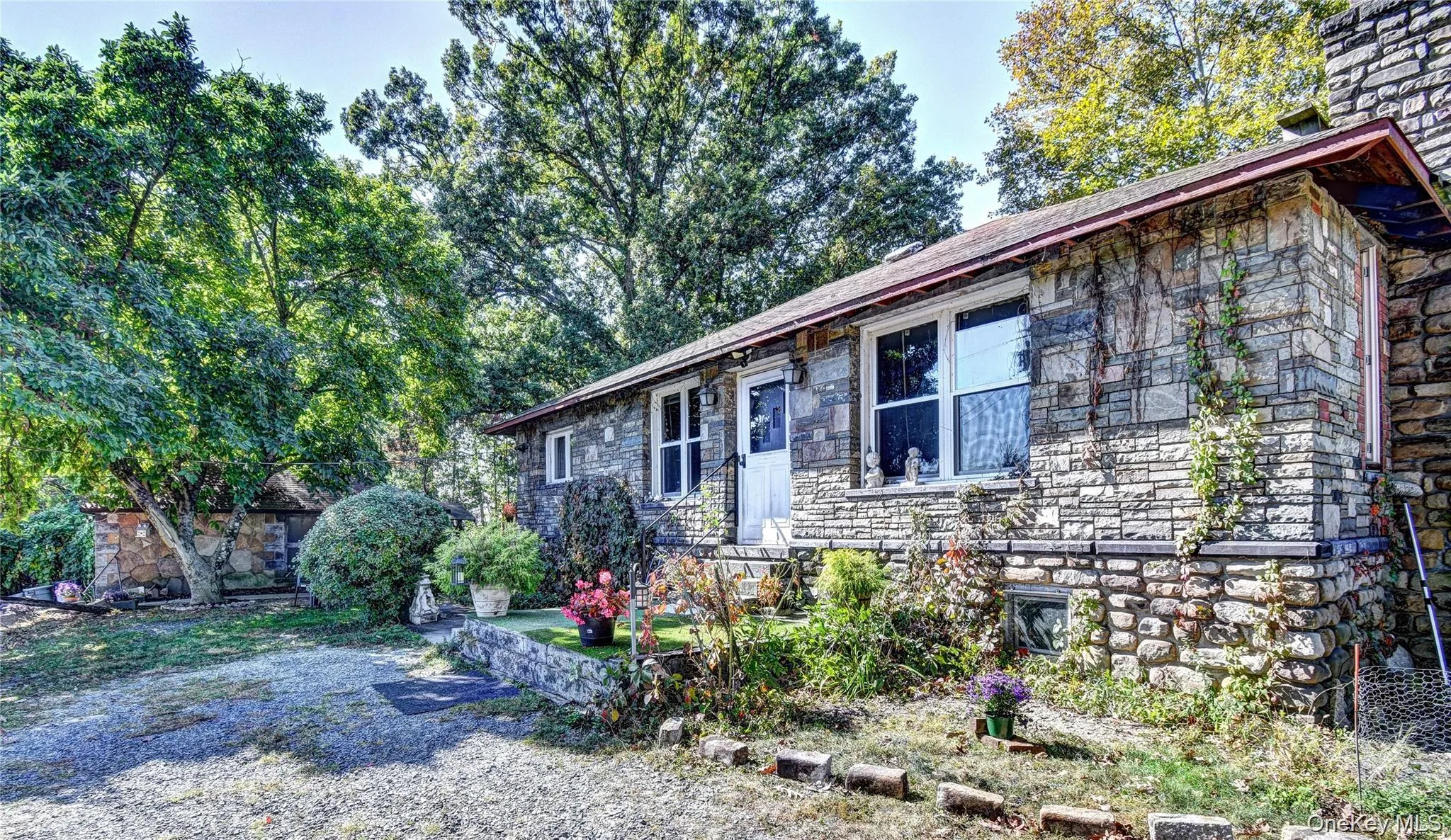 120 Route 17K, Newburgh (town), NY, 2 Bedrooms Bedrooms, 6 Rooms Rooms,1 BathroomBathrooms,Residential,For Rent,Route 17K,0,1032871 120 Route 17K, Newburgh (town), NY, 2 Bedrooms Bedrooms, 6 Rooms Rooms,1 BathroomBathrooms,Residential,For Rent,Route 17K,0,1032871