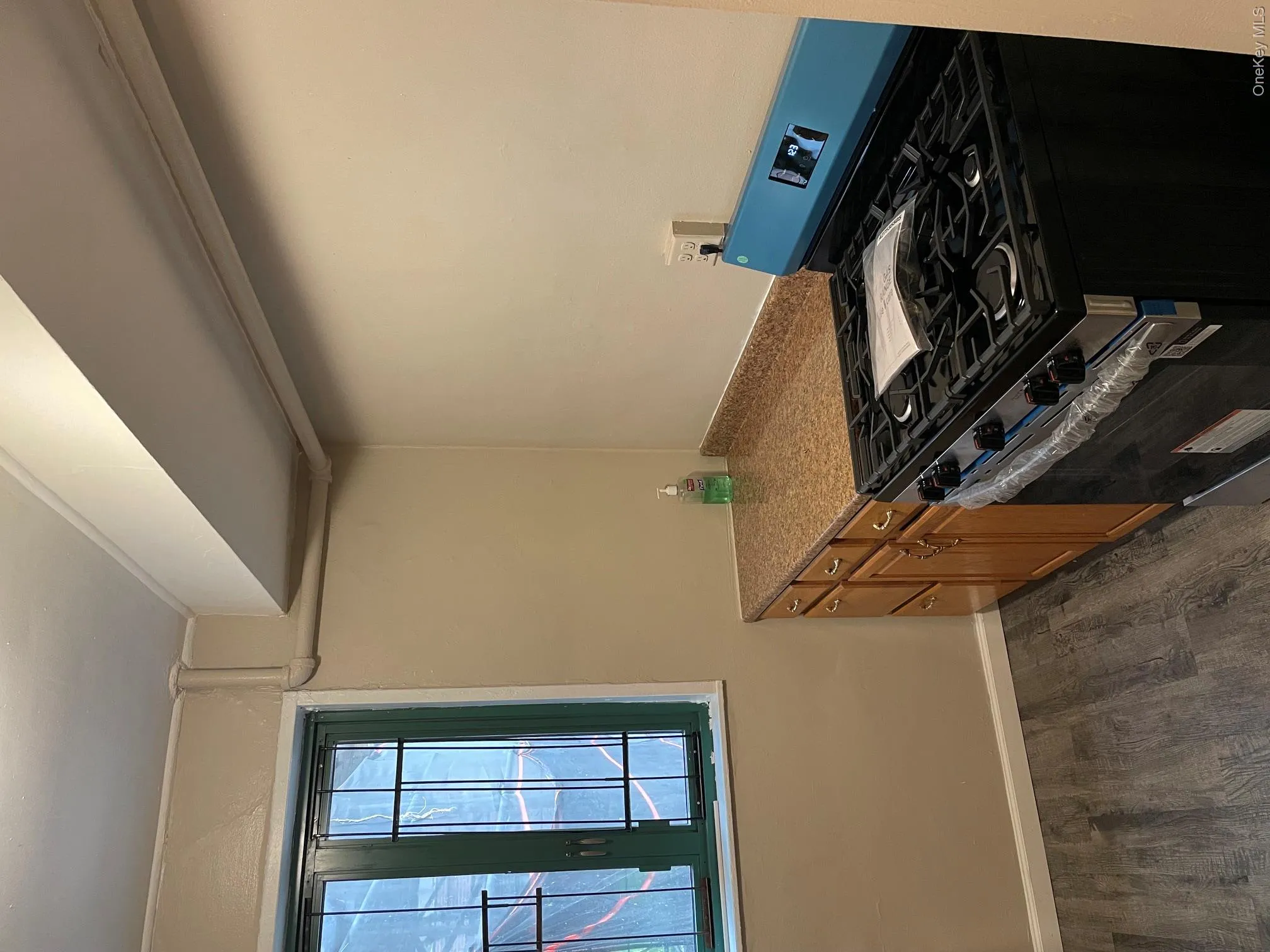 1480 Parkchester Road, New York, NY, 1 Bedroom Bedrooms, 3 Rooms Rooms,1 BathroomBathrooms,Residential Lease,For Rent,Parkchester,0,1032876 1480 Parkchester Road, New York, NY, 1 Bedroom Bedrooms, 3 Rooms Rooms,1 BathroomBathrooms,Residential Lease,For Rent,Parkchester,0,1032876