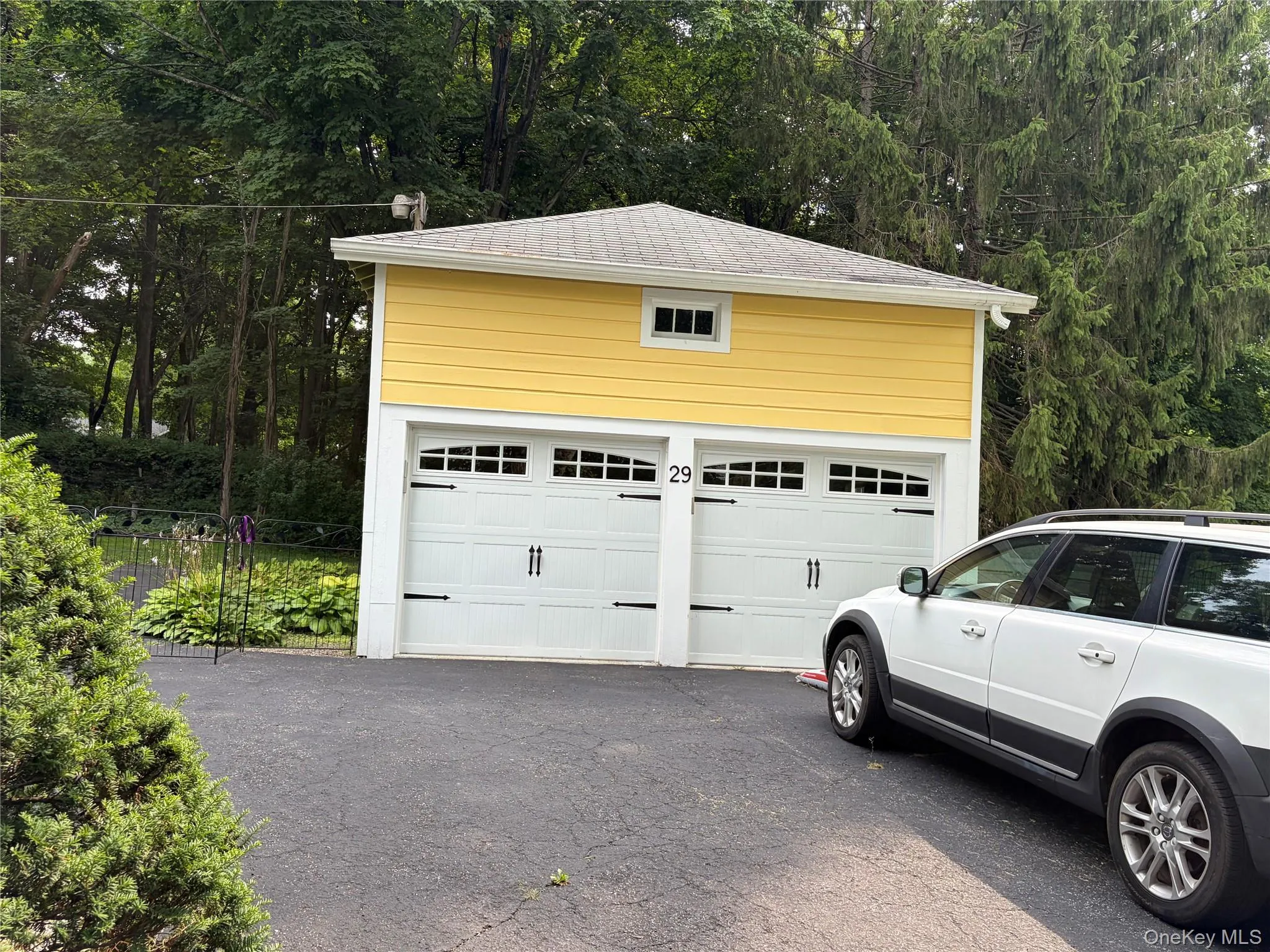 Garage Garage