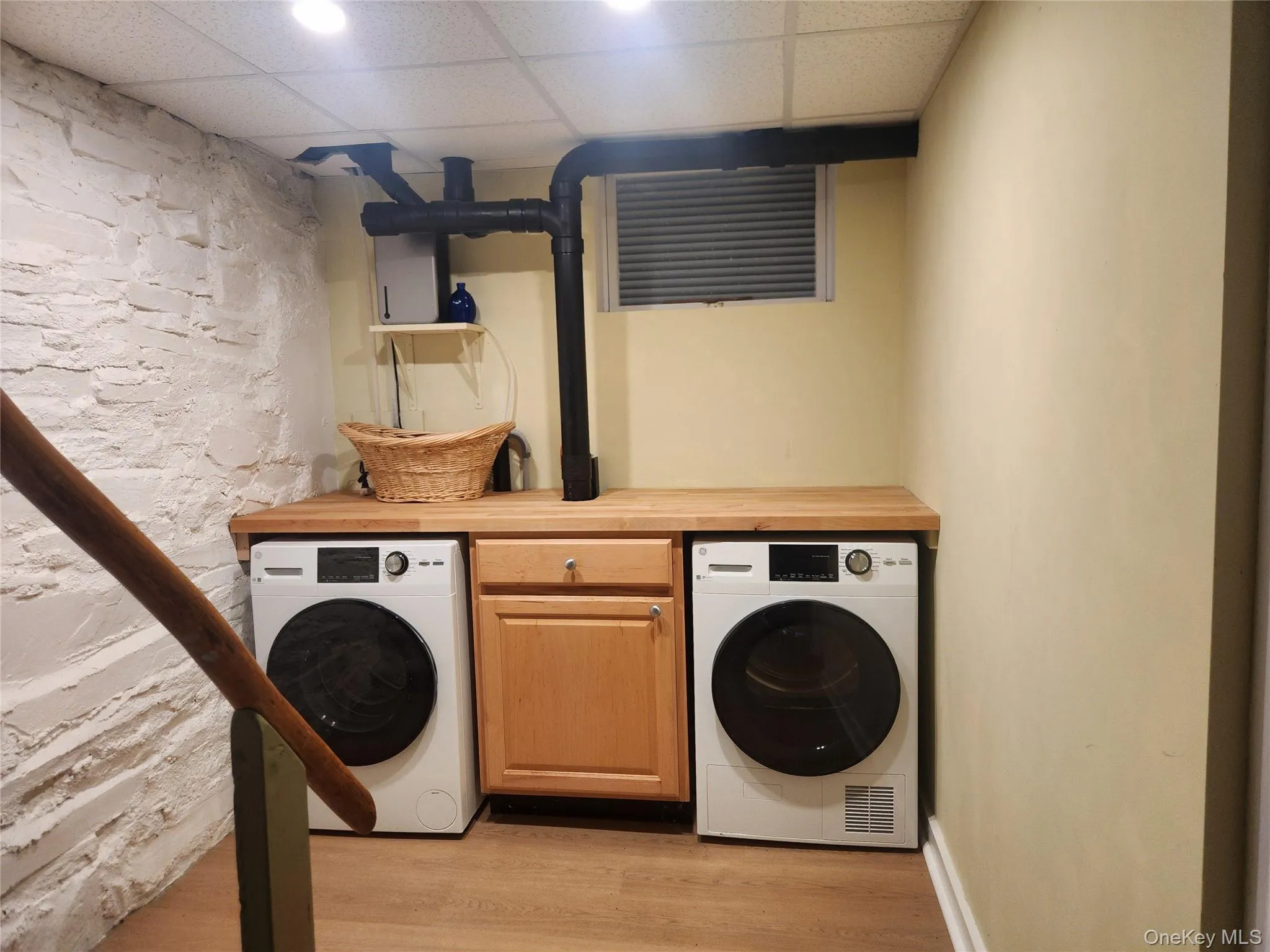 29 Cherry Street, Red Hook, NY, 1 Bedroom Bedrooms, 4 Rooms Rooms,1 BathroomBathrooms,Residential Lease,For Rent,Cherry,0,1032878 29 Cherry Street, Red Hook, NY, 1 Bedroom Bedrooms, 4 Rooms Rooms,1 BathroomBathrooms,Residential Lease,For Rent,Cherry,0,1032878