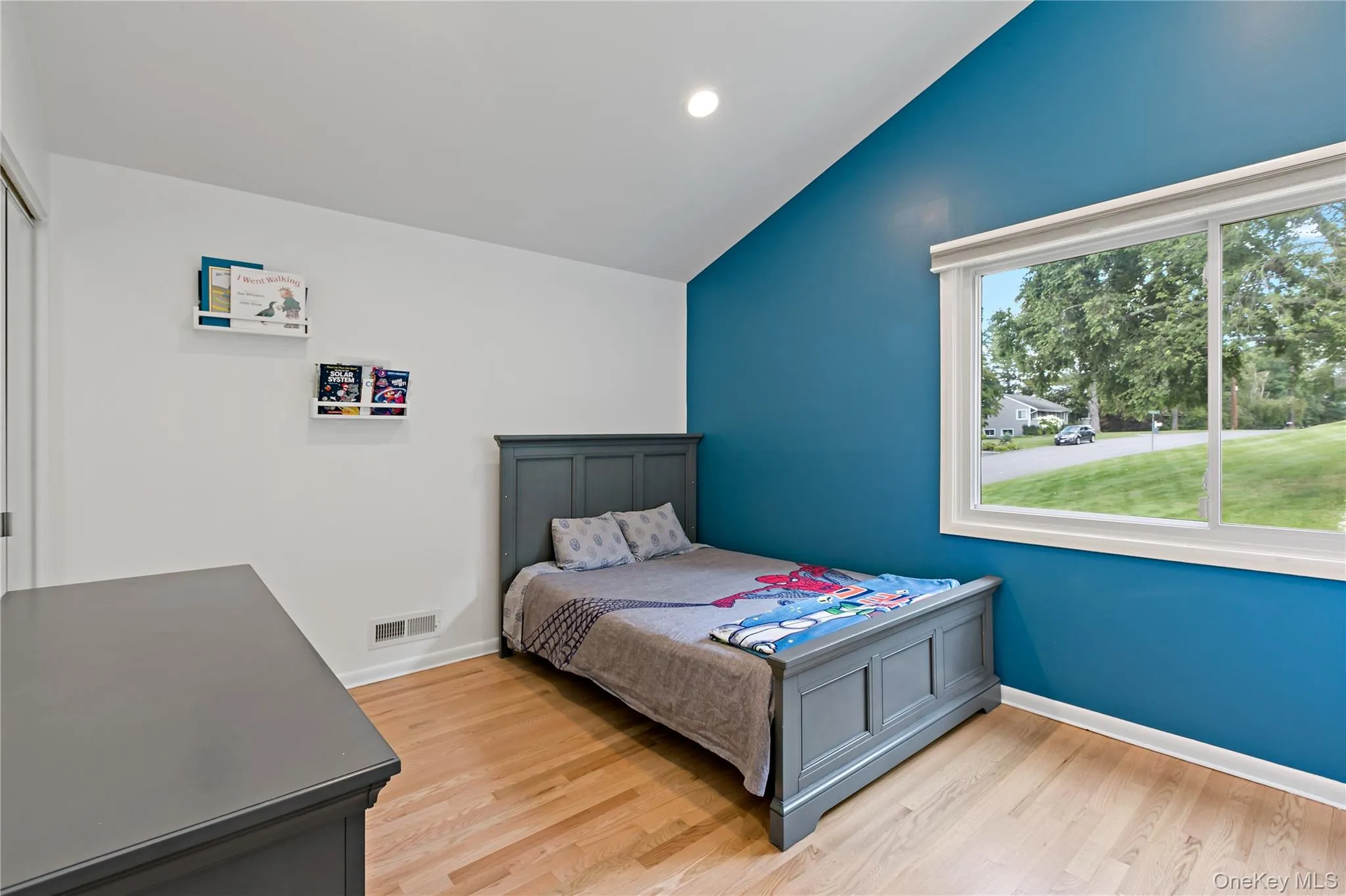 Second bedroom. Second bedroom.