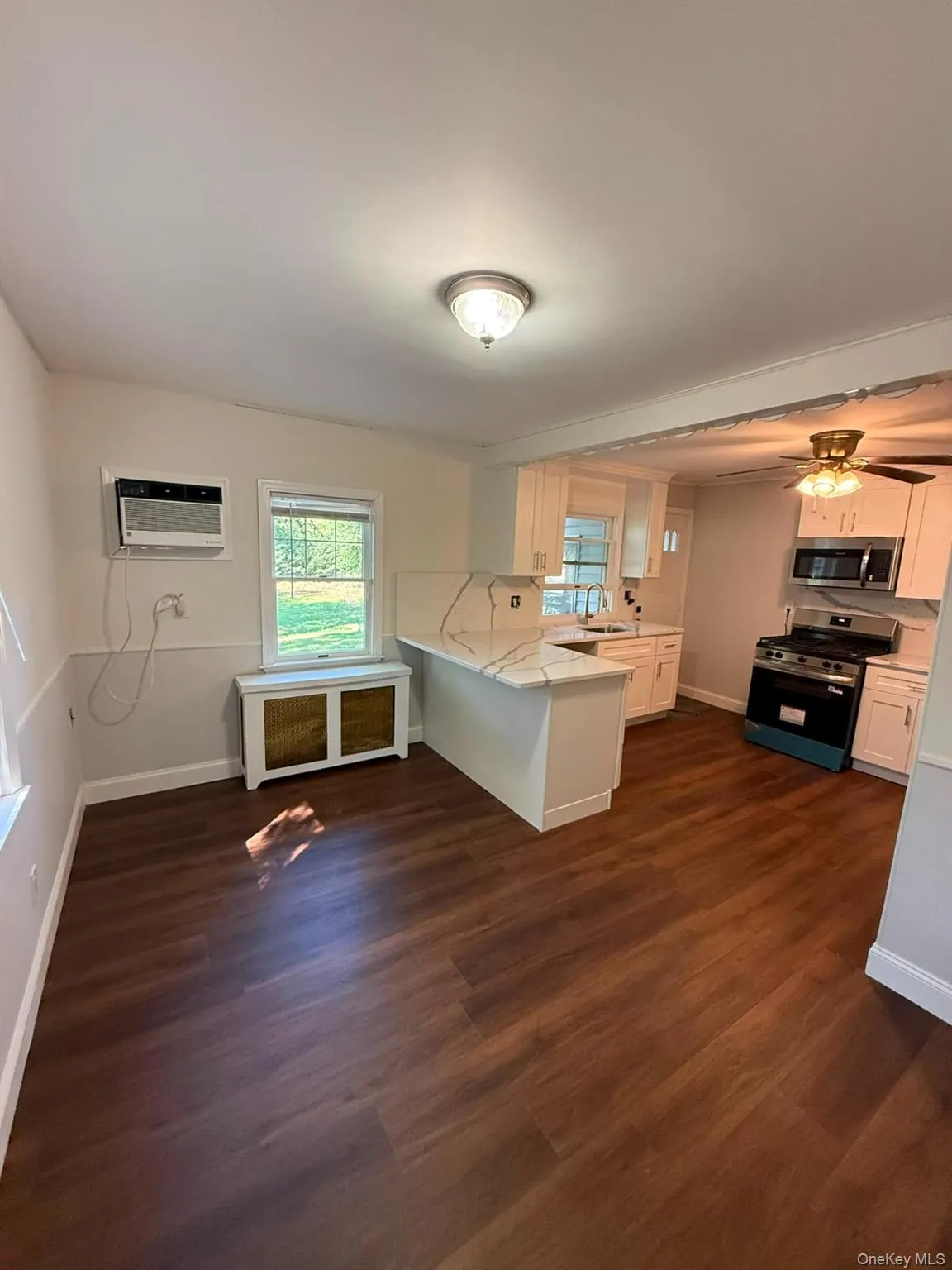 375 3rd Street, Babylon, NY, 2 Bedrooms Bedrooms, 5 Rooms Rooms,1 BathroomBathrooms,Residential Lease,For Rent,3rd,0,1032886 375 3rd Street, Babylon, NY, 2 Bedrooms Bedrooms, 5 Rooms Rooms,1 BathroomBathrooms,Residential Lease,For Rent,3rd,0,1032886