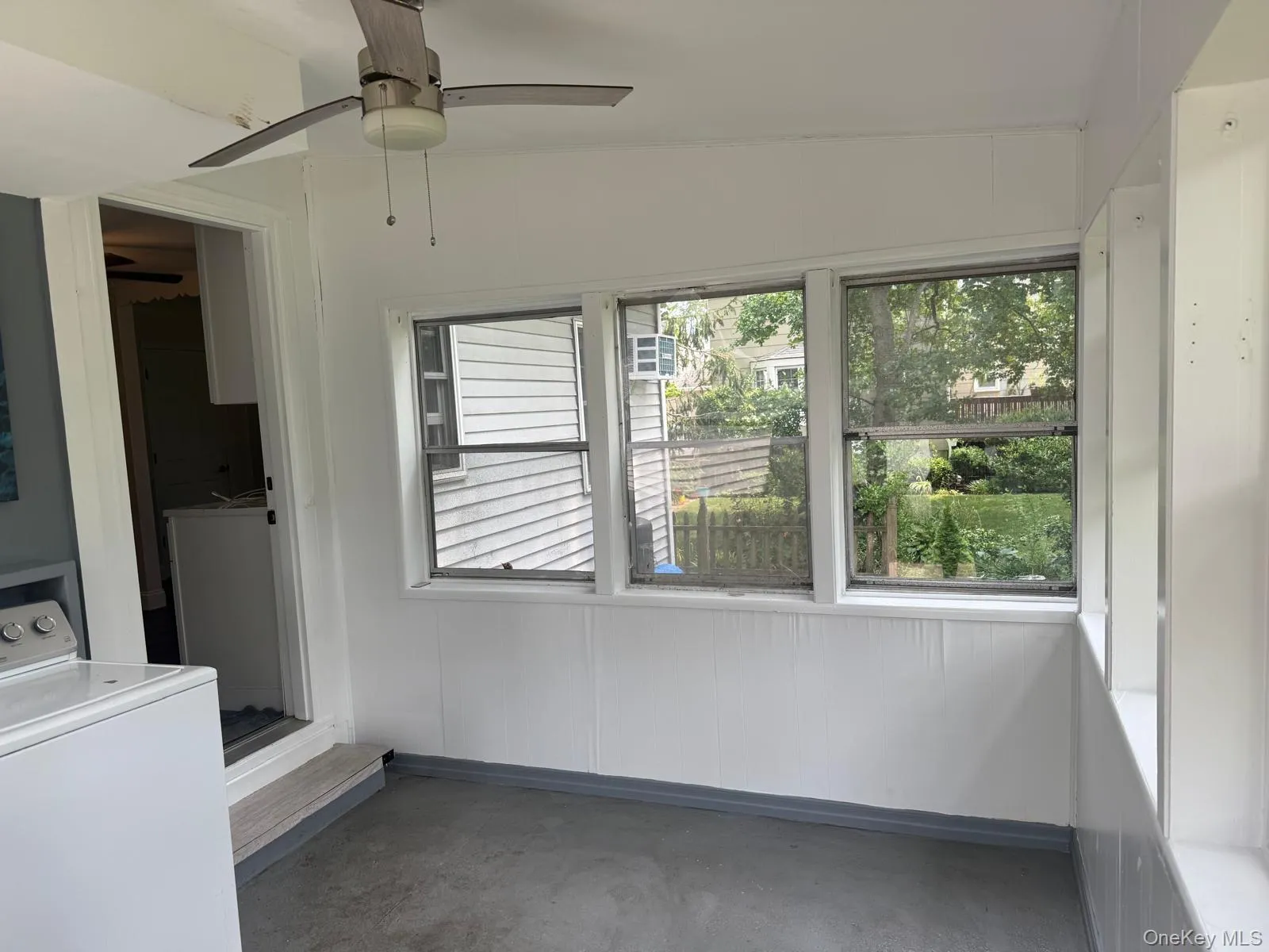 375 3rd Street, Babylon, NY, 2 Bedrooms Bedrooms, 5 Rooms Rooms,1 BathroomBathrooms,Residential Lease,For Rent,3rd,0,1032886 375 3rd Street, Babylon, NY, 2 Bedrooms Bedrooms, 5 Rooms Rooms,1 BathroomBathrooms,Residential Lease,For Rent,3rd,0,1032886