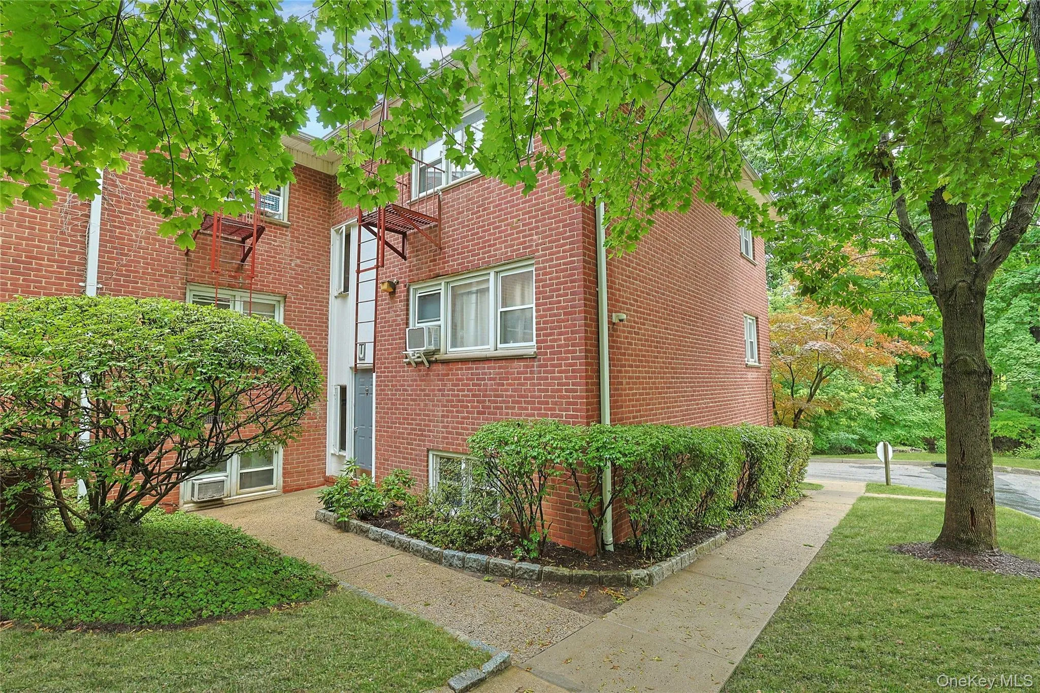 140 Broadway, Greenburgh, NY, 1 Bedroom Bedrooms, 4 Rooms Rooms,1 BathroomBathrooms,Residential,For Rent,Broadway,0,1032887 140 Broadway, Greenburgh, NY, 1 Bedroom Bedrooms, 4 Rooms Rooms,1 BathroomBathrooms,Residential,For Rent,Broadway,0,1032887