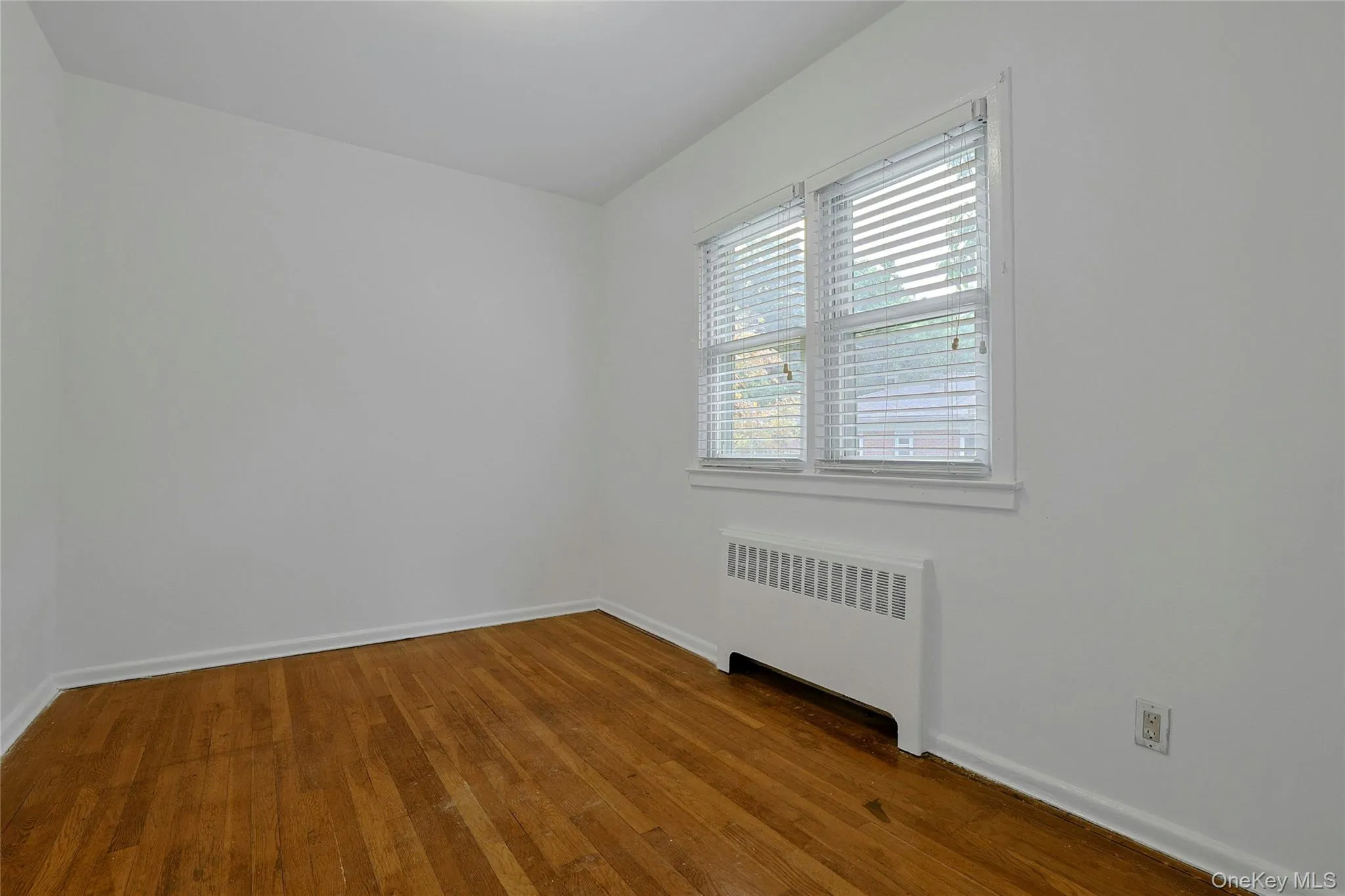 140 Broadway, Greenburgh, NY, 1 Bedroom Bedrooms, 4 Rooms Rooms,1 BathroomBathrooms,Residential,For Rent,Broadway,0,1032887 140 Broadway, Greenburgh, NY, 1 Bedroom Bedrooms, 4 Rooms Rooms,1 BathroomBathrooms,Residential,For Rent,Broadway,0,1032887